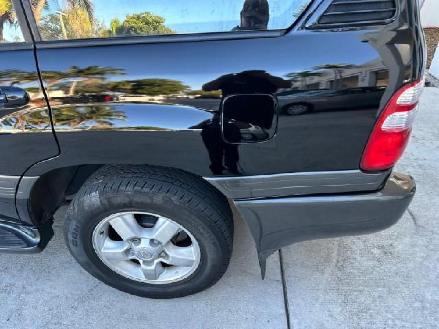 2003 Black Garnet Pearl /Stone Toyota Land Cruiser 4X4 18 SERVICE RECORDS NEW TIMING (JTEHT05JX32) with an 4.7L DOHC EFI 32-Valve V8 Engine engine, Automatic transmission, located at 4701 North Dixie Hwy, Pompano Beach, FL, 33064, (954) 422-2889, 26.240938, -80.123474 - OUR WEBPAGE FLORIDACARS1.COM HAS OVER 100 PHOTOS AND FREE CARFAX LINK 2003 TOYOTA LAND CRUISER VIN: JTEHT05JX32048900 J T E H T 0 5 J X 3 2 0 4 8 9 0 0 4 DOOR WAGON/SPORT UTILITY 4.7L V8 F DOHC 32V GASOLINE ALL WHEEL DRIVE NEW TIMING 10/17/2019 124,356 Toyota of Deerfield Beach Deerfield Beach, Flor - Photo#37