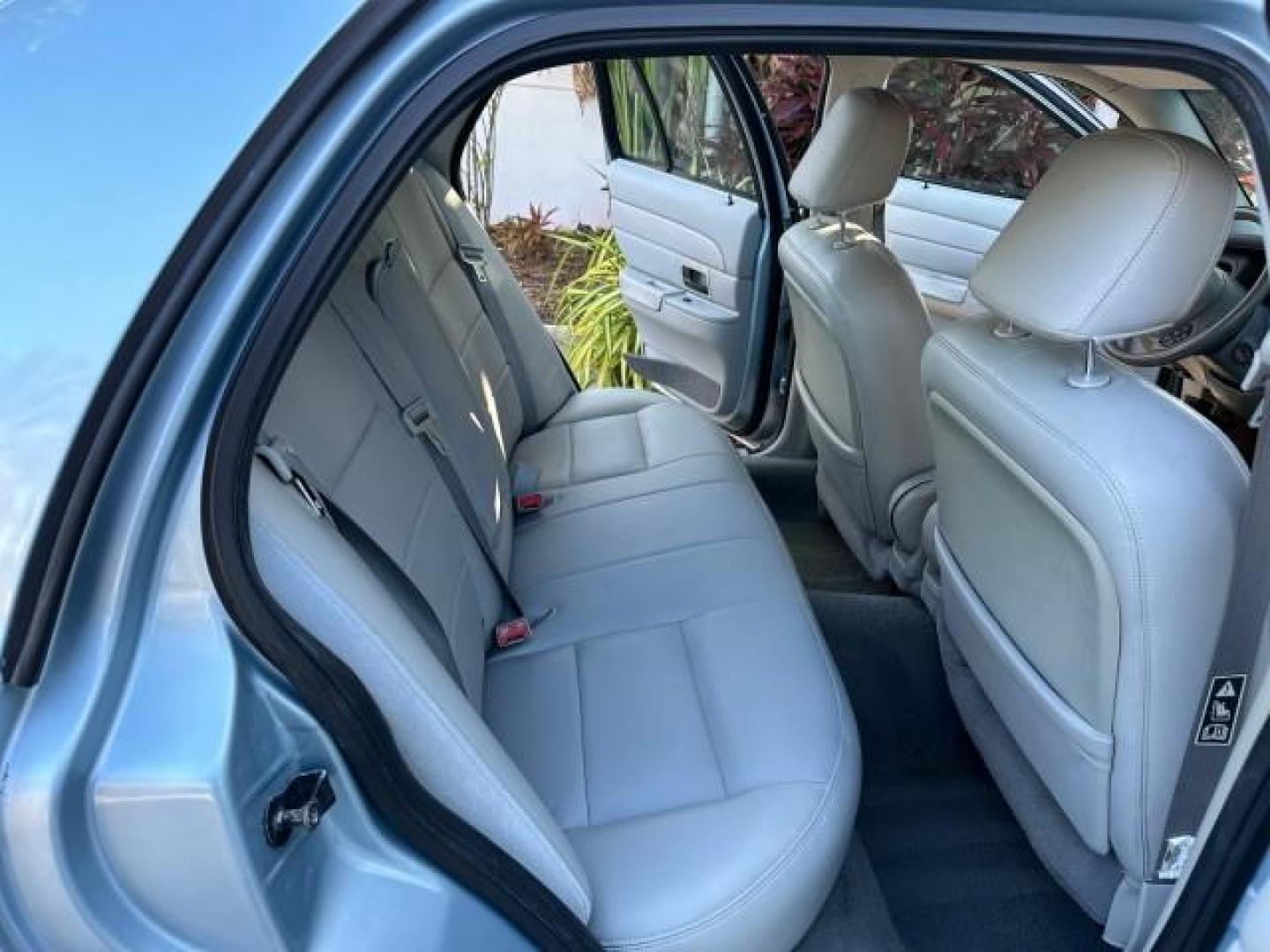2003 Light Blue Metallic /Medium Parchment Ford Crown Victoria LX LOW MILES 31,713 (2FAFP74W53X) with an 4.6L SEFI OHC V8 Engine engine, Automatic transmission, located at 4701 North Dixie Hwy, Pompano Beach, FL, 33064, (954) 422-2889, 26.240938, -80.123474 - OUR WEBPAGE FLORIDACARS1.COM HAS OVER 100 PHOTOS AND FREE CARFAX LINK 2003 FORD CROWN VICTORIA LX VIN: 2FAFP74W53X100538 2 F A F P 7 4 W 5 3 X 1 0 0 5 3 8 SEDAN 4 DR 4.6L V8 F GASOLINE REAR WHEEL DRIVE Basic Features ABS Brakes CD Audio Power Mirrors Traction Control AM/FM Stereo Cassette Player Pow - Photo#16