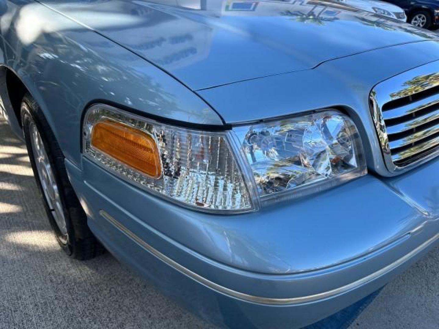 2003 Light Blue Metallic /Medium Parchment Ford Crown Victoria LX LOW MILES 31,713 (2FAFP74W53X) with an 4.6L SEFI OHC V8 Engine engine, Automatic transmission, located at 4701 North Dixie Hwy, Pompano Beach, FL, 33064, (954) 422-2889, 26.240938, -80.123474 - OUR WEBPAGE FLORIDACARS1.COM HAS OVER 100 PHOTOS AND FREE CARFAX LINK 2003 FORD CROWN VICTORIA LX VIN: 2FAFP74W53X100538 2 F A F P 7 4 W 5 3 X 1 0 0 5 3 8 SEDAN 4 DR 4.6L V8 F GASOLINE REAR WHEEL DRIVE Basic Features ABS Brakes CD Audio Power Mirrors Traction Control AM/FM Stereo Cassette Player Pow - Photo#23