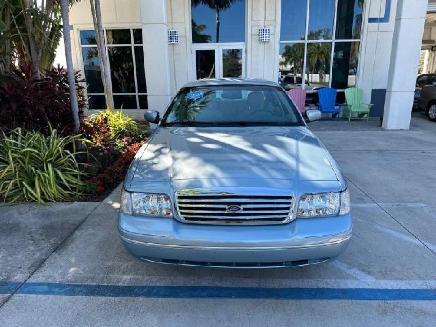 2003 Light Blue Metallic /Medium Parchment Ford Crown Victoria LX LOW MILES 31,713 (2FAFP74W53X) with an 4.6L SEFI OHC V8 Engine engine, Automatic transmission, located at 4701 North Dixie Hwy, Pompano Beach, FL, 33064, (954) 422-2889, 26.240938, -80.123474 - OUR WEBPAGE FLORIDACARS1.COM HAS OVER 100 PHOTOS AND FREE CARFAX LINK 2003 FORD CROWN VICTORIA LX VIN: 2FAFP74W53X100538 2 F A F P 7 4 W 5 3 X 1 0 0 5 3 8 SEDAN 4 DR 4.6L V8 F GASOLINE REAR WHEEL DRIVE Basic Features ABS Brakes CD Audio Power Mirrors Traction Control AM/FM Stereo Cassette Player Pow - Photo#2