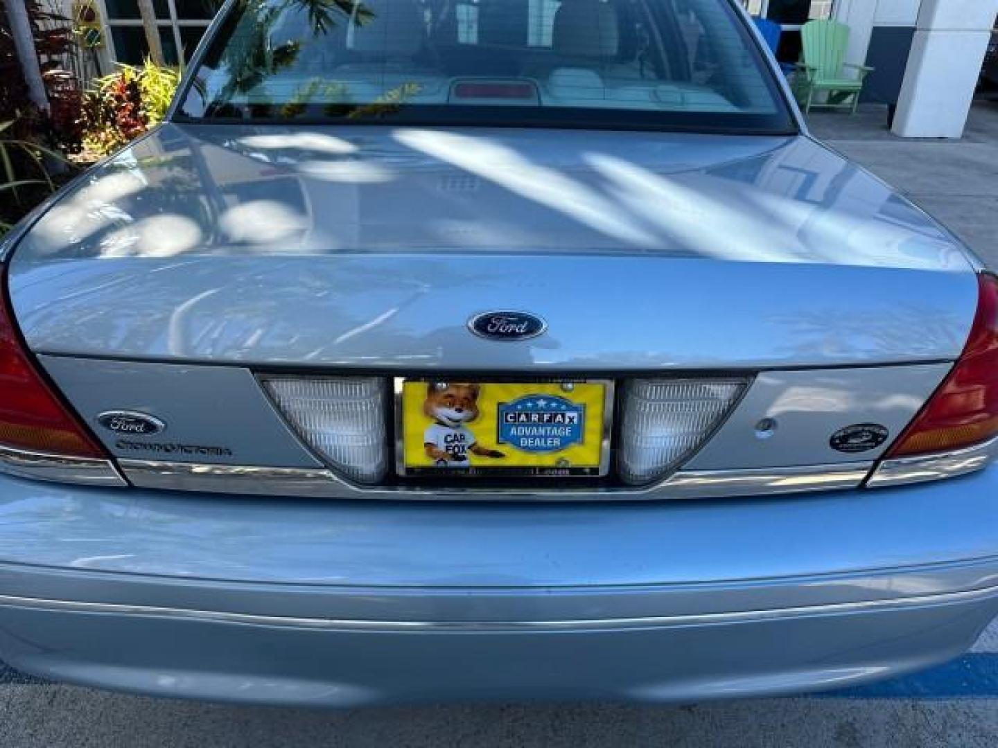 2003 Light Blue Metallic /Medium Parchment Ford Crown Victoria LX LOW MILES 31,713 (2FAFP74W53X) with an 4.6L SEFI OHC V8 Engine engine, Automatic transmission, located at 4701 North Dixie Hwy, Pompano Beach, FL, 33064, (954) 422-2889, 26.240938, -80.123474 - OUR WEBPAGE FLORIDACARS1.COM HAS OVER 100 PHOTOS AND FREE CARFAX LINK 2003 FORD CROWN VICTORIA LX VIN: 2FAFP74W53X100538 2 F A F P 7 4 W 5 3 X 1 0 0 5 3 8 SEDAN 4 DR 4.6L V8 F GASOLINE REAR WHEEL DRIVE Basic Features ABS Brakes CD Audio Power Mirrors Traction Control AM/FM Stereo Cassette Player Pow - Photo#46