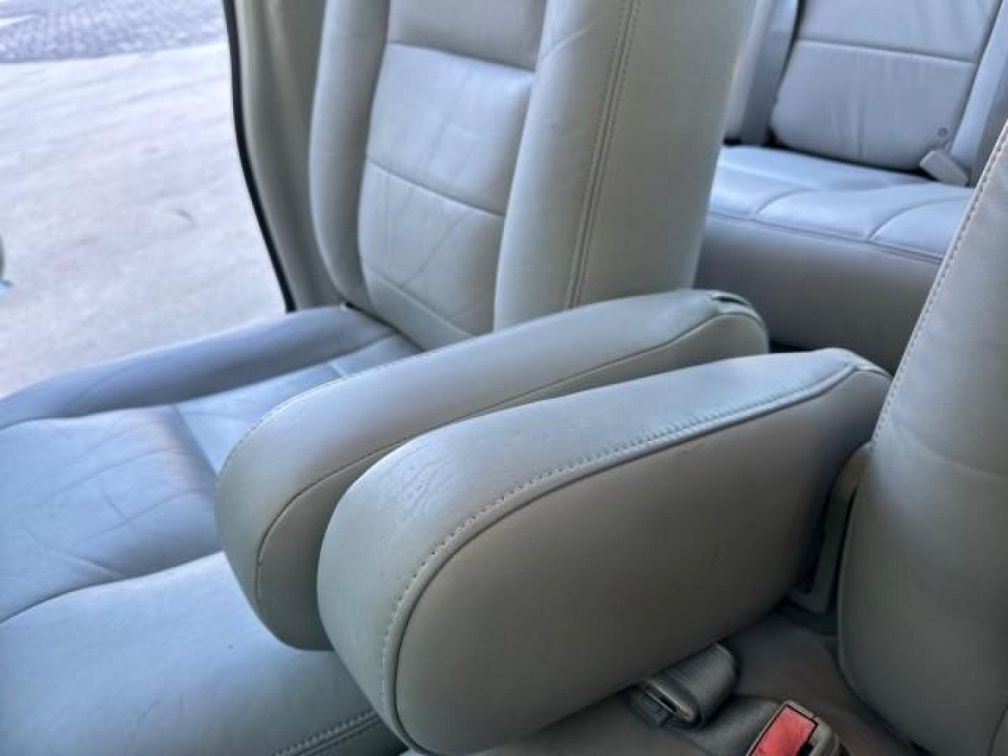 2003 Light Blue Metallic /Medium Parchment Ford Crown Victoria LX LOW MILES 31,713 (2FAFP74W53X) with an 4.6L SEFI OHC V8 Engine engine, Automatic transmission, located at 4701 North Dixie Hwy, Pompano Beach, FL, 33064, (954) 422-2889, 26.240938, -80.123474 - OUR WEBPAGE FLORIDACARS1.COM HAS OVER 100 PHOTOS AND FREE CARFAX LINK 2003 FORD CROWN VICTORIA LX VIN: 2FAFP74W53X100538 2 F A F P 7 4 W 5 3 X 1 0 0 5 3 8 SEDAN 4 DR 4.6L V8 F GASOLINE REAR WHEEL DRIVE Basic Features ABS Brakes CD Audio Power Mirrors Traction Control AM/FM Stereo Cassette Player Pow - Photo#90