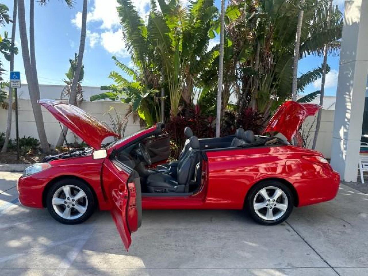 2004 Absolutely Red /Dark Stone Toyota Camry Solara 1 FL SLE LOW MILES 17,713 (4T1FA38P74U) with an 3.3L DOHC SMPI VVT-i 24-Valve V6 Engine engine, Automatic transmission, located at 4701 North Dixie Hwy, Pompano Beach, FL, 33064, (954) 422-2889, 26.240938, -80.123474 - OUR WEBPAGE FLORIDACARS1.COM HAS OVER 100 PHOTOS AND FREE CARFAX LINK 2004 TOYOTA CAMRY SOLARA SLE V6 VIN: 4T1FA38P74U024669 4 T 1 F A 3 8 P 7 4 U 0 2 4 6 6 9 CONVERTIBLE 3.3L V6 F DOHC 24V 29 MPG GASOLINE FRONT WHEEL DRIVE Top Features Alloy Wheels Leather Seats Front Seat Heaters Satellite Radio R - Photo#9
