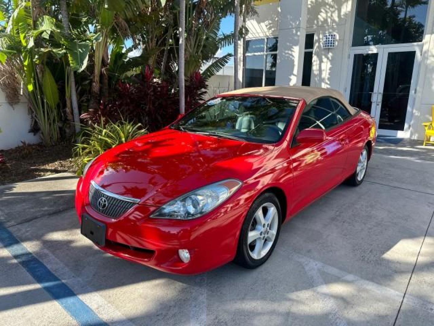2004 Absolutely Red /Dark Stone Toyota Camry Solara 1 FL SLE LOW MILES 17,713 (4T1FA38P74U) with an 3.3L DOHC SMPI VVT-i 24-Valve V6 Engine engine, Automatic transmission, located at 4701 North Dixie Hwy, Pompano Beach, FL, 33064, (954) 422-2889, 26.240938, -80.123474 - OUR WEBPAGE FLORIDACARS1.COM HAS OVER 100 PHOTOS AND FREE CARFAX LINK 2004 TOYOTA CAMRY SOLARA SLE V6 VIN: 4T1FA38P74U024669 4 T 1 F A 3 8 P 7 4 U 0 2 4 6 6 9 CONVERTIBLE 3.3L V6 F DOHC 24V 29 MPG GASOLINE FRONT WHEEL DRIVE Top Features Alloy Wheels Leather Seats Front Seat Heaters Satellite Radio R - Photo#3