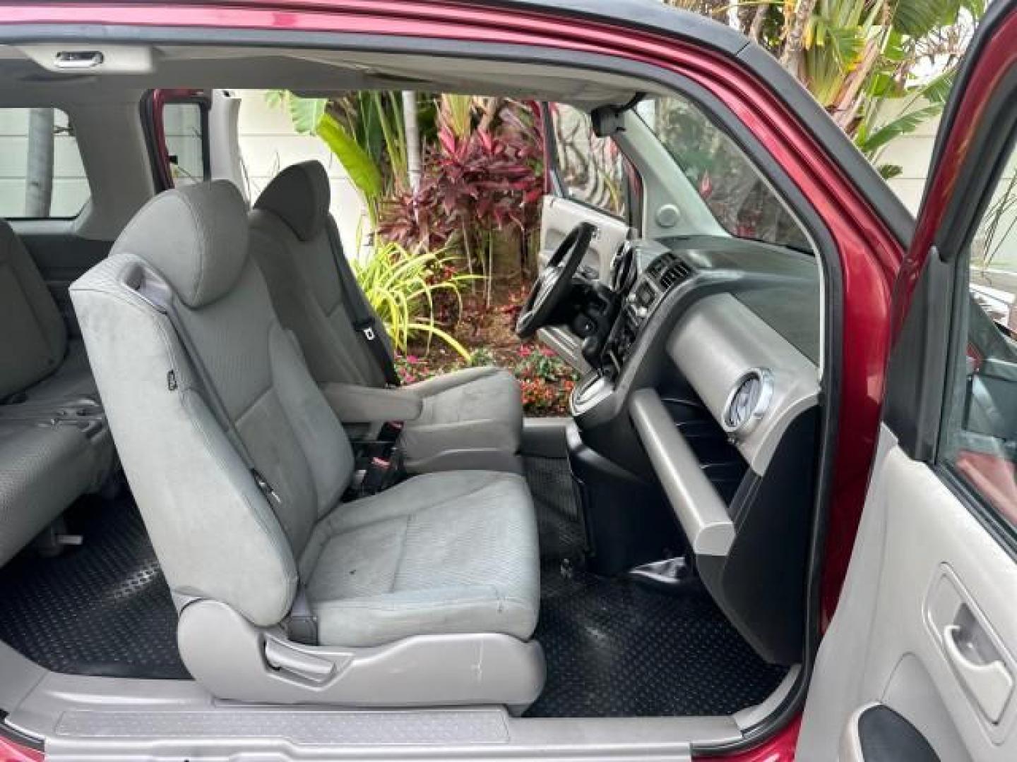 2010 Tango Red Pearl /Gray Honda Element EX LOW MILES FL TITLE (5J6YH1H71AL) with an 2.4L DOHC MPFI 16-Valve i-VTEC I4 Engine engine, Automatic transmission, located at 4701 North Dixie Hwy, Pompano Beach, FL, 33064, (954) 422-2889, 26.240938, -80.123474 - OUR WEBPAGE FLORIDACARS1.COM HAS OVER 100 PHOTOS AND FREE CARFAX LINK 2010 HONDA ELEMENT EX VIN: 5J6YH1H71AL003602 4 DOOR WAGON/SPORT UTILITY 2.4L I4 F DOHC 16V GASOLINE FRONT WHEEL DRIVE Basic Features ABS Brakes Auxiliary Audio Input Power Locks Side Airbags AM/FM Stereo CD Audio Power Mirrors Tra - Photo#15