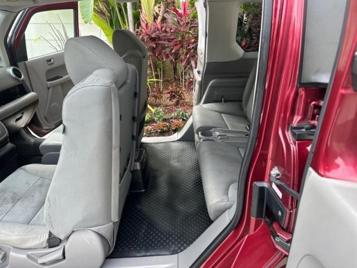 2010 Tango Red Pearl /Gray Honda Element EX LOW MILES FL TITLE (5J6YH1H71AL) with an 2.4L DOHC MPFI 16-Valve i-VTEC I4 Engine engine, Automatic transmission, located at 4701 North Dixie Hwy, Pompano Beach, FL, 33064, (954) 422-2889, 26.240938, -80.123474 - OUR WEBPAGE FLORIDACARS1.COM HAS OVER 100 PHOTOS AND FREE CARFAX LINK 2010 HONDA ELEMENT EX VIN: 5J6YH1H71AL003602 4 DOOR WAGON/SPORT UTILITY 2.4L I4 F DOHC 16V GASOLINE FRONT WHEEL DRIVE Basic Features ABS Brakes Auxiliary Audio Input Power Locks Side Airbags AM/FM Stereo CD Audio Power Mirrors Tra - Photo#17
