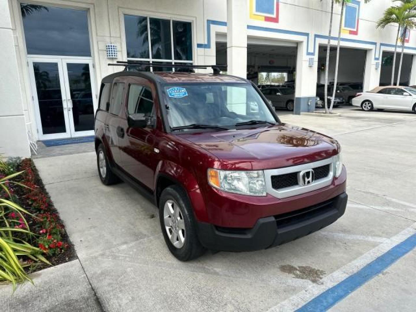 2010 Tango Red Pearl /Gray Honda Element EX LOW MILES FL TITLE (5J6YH1H71AL) with an 2.4L DOHC MPFI 16-Valve i-VTEC I4 Engine engine, Automatic transmission, located at 4701 North Dixie Hwy, Pompano Beach, FL, 33064, (954) 422-2889, 26.240938, -80.123474 - OUR WEBPAGE FLORIDACARS1.COM HAS OVER 100 PHOTOS AND FREE CARFAX LINK 2010 HONDA ELEMENT EX VIN: 5J6YH1H71AL003602 4 DOOR WAGON/SPORT UTILITY 2.4L I4 F DOHC 16V GASOLINE FRONT WHEEL DRIVE Basic Features ABS Brakes Auxiliary Audio Input Power Locks Side Airbags AM/FM Stereo CD Audio Power Mirrors Tra - Photo#1