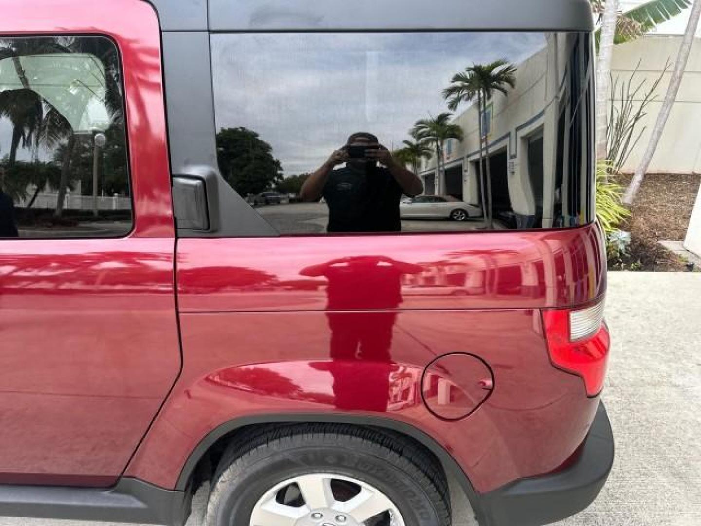 2010 Tango Red Pearl /Gray Honda Element EX LOW MILES FL TITLE (5J6YH1H71AL) with an 2.4L DOHC MPFI 16-Valve i-VTEC I4 Engine engine, Automatic transmission, located at 4701 North Dixie Hwy, Pompano Beach, FL, 33064, (954) 422-2889, 26.240938, -80.123474 - OUR WEBPAGE FLORIDACARS1.COM HAS OVER 100 PHOTOS AND FREE CARFAX LINK 2010 HONDA ELEMENT EX VIN: 5J6YH1H71AL003602 4 DOOR WAGON/SPORT UTILITY 2.4L I4 F DOHC 16V GASOLINE FRONT WHEEL DRIVE Basic Features ABS Brakes Auxiliary Audio Input Power Locks Side Airbags AM/FM Stereo CD Audio Power Mirrors Tra - Photo#34