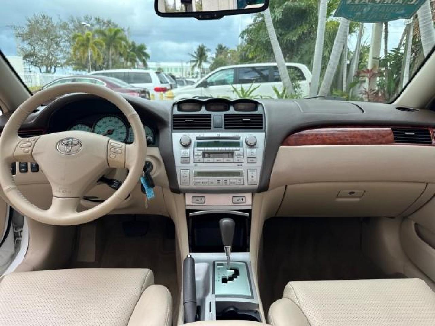 2006 Arctic Frost Pearl /Ivory Toyota Camry Solara LOW MILES 46,220 SLE V6 (4T1FA38P76U) with an 3.3L DOHC SMPI 24-Valve V6 Engine engine, Automatic transmission, located at 4701 North Dixie Hwy, Pompano Beach, FL, 33064, (954) 422-2889, 26.240938, -80.123474 - OUR WEBPAGE FLORIDACARS1.COM HAS OVER 100 PHOTOS AND FREE CARFAX LINK 2006 TOYOTA CAMRY SOLARA SLE V6 TOP OF THE LINE VIN: 4T1FA38P76U086754 4 T 1 F A 3 8 P 7 6 U 0 8 6 7 5 4 CONVERTIBLE 3.3L V6 F DOHC 24V GASOLINE 29 MPG FRONT WHEEL DRIVE Top Features Alloy Wheels Leather Seats Front Seat Heaters S - Photo#13