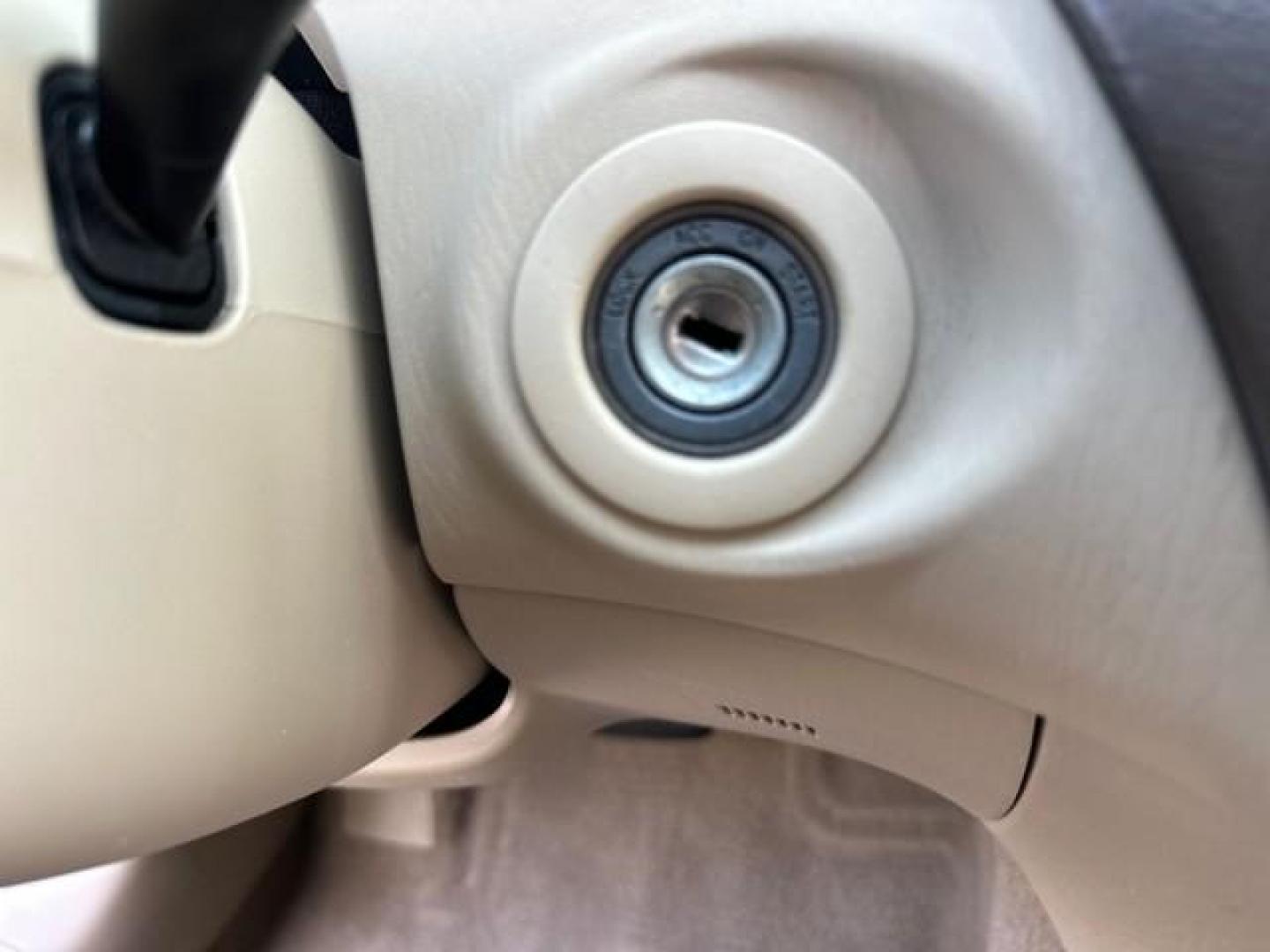 2006 Arctic Frost Pearl /Ivory Toyota Camry Solara LOW MILES 46,220 SLE V6 (4T1FA38P76U) with an 3.3L DOHC SMPI 24-Valve V6 Engine engine, Automatic transmission, located at 4701 North Dixie Hwy, Pompano Beach, FL, 33064, (954) 422-2889, 26.240938, -80.123474 - OUR WEBPAGE FLORIDACARS1.COM HAS OVER 100 PHOTOS AND FREE CARFAX LINK 2006 TOYOTA CAMRY SOLARA SLE V6 TOP OF THE LINE VIN: 4T1FA38P76U086754 4 T 1 F A 3 8 P 7 6 U 0 8 6 7 5 4 CONVERTIBLE 3.3L V6 F DOHC 24V GASOLINE 29 MPG FRONT WHEEL DRIVE Top Features Alloy Wheels Leather Seats Front Seat Heaters S - Photo#25