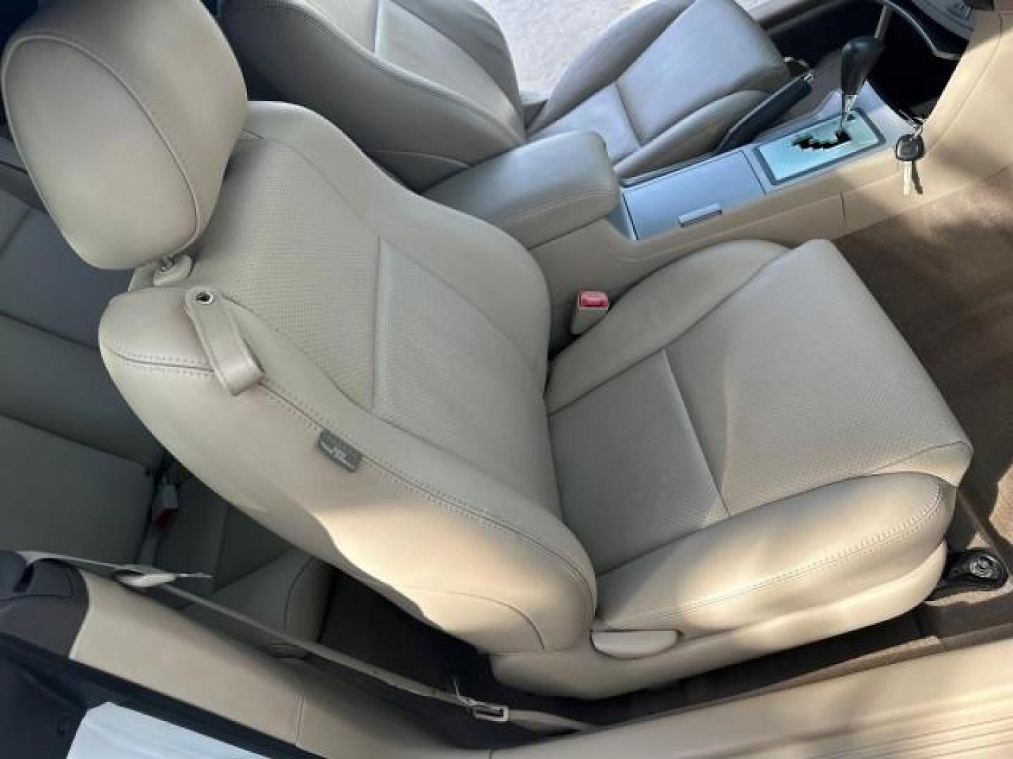 2006 Arctic Frost Pearl /Ivory Toyota Camry Solara LOW MILES 46,220 SLE V6 (4T1FA38P76U) with an 3.3L DOHC SMPI 24-Valve V6 Engine engine, Automatic transmission, located at 4701 North Dixie Hwy, Pompano Beach, FL, 33064, (954) 422-2889, 26.240938, -80.123474 - OUR WEBPAGE FLORIDACARS1.COM HAS OVER 100 PHOTOS AND FREE CARFAX LINK 2006 TOYOTA CAMRY SOLARA SLE V6 TOP OF THE LINE VIN: 4T1FA38P76U086754 4 T 1 F A 3 8 P 7 6 U 0 8 6 7 5 4 CONVERTIBLE 3.3L V6 F DOHC 24V GASOLINE 29 MPG FRONT WHEEL DRIVE Top Features Alloy Wheels Leather Seats Front Seat Heaters S - Photo#54