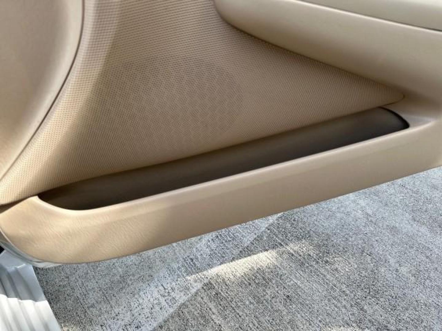 2006 Arctic Frost Pearl /Ivory Toyota Camry Solara LOW MILES 46,220 SLE V6 (4T1FA38P76U) with an 3.3L DOHC SMPI 24-Valve V6 Engine engine, Automatic transmission, located at 4701 North Dixie Hwy, Pompano Beach, FL, 33064, (954) 422-2889, 26.240938, -80.123474 - OUR WEBPAGE FLORIDACARS1.COM HAS OVER 100 PHOTOS AND FREE CARFAX LINK 2006 TOYOTA CAMRY SOLARA SLE V6 TOP OF THE LINE VIN: 4T1FA38P76U086754 4 T 1 F A 3 8 P 7 6 U 0 8 6 7 5 4 CONVERTIBLE 3.3L V6 F DOHC 24V GASOLINE 29 MPG FRONT WHEEL DRIVE Top Features Alloy Wheels Leather Seats Front Seat Heaters S - Photo#55