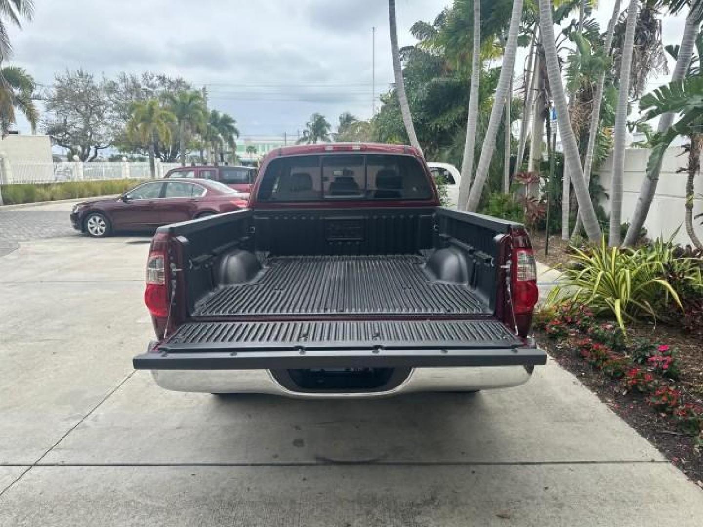 2006 Salsa Red Pearl /Light Charcoal Toyota Tundra SR5 1 OWNER LOW MILES 64,232 (5TBRU34146S) with an 4.0L DOHC SEFI 24-Valve V6 Engine engine, Automatic transmission, located at 4701 North Dixie Hwy, Pompano Beach, FL, 33064, (954) 422-2889, 26.240938, -80.123474 - OUR WEBPAGE FLORIDACARS1.COM HAS OVER 100 PHOTOS AND FREE CARFAX LINK 2006 TOYOTA TUNDRA SR5 VIN: 5TBRU34146S465329 5 T B R U 3 4 1 4 6 S 4 6 5 3 2 9 4 DOOR EXTENDED CAB PICKUP 4.0L V6 F DOHC 24V GASOLINE REAR WHEEL DRIVE Top Features Bed Liner Cloth Seats Running Boards Basic Features ABS Brakes Au - Photo#9