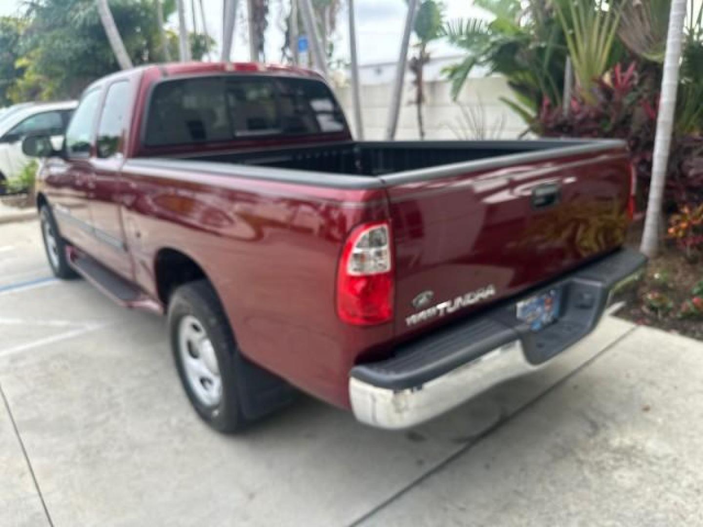 2006 Salsa Red Pearl /Light Charcoal Toyota Tundra SR5 1 OWNER LOW MILES 64,232 (5TBRU34146S) with an 4.0L DOHC SEFI 24-Valve V6 Engine engine, Automatic transmission, located at 4701 North Dixie Hwy, Pompano Beach, FL, 33064, (954) 422-2889, 26.240938, -80.123474 - OUR WEBPAGE FLORIDACARS1.COM HAS OVER 100 PHOTOS AND FREE CARFAX LINK 2006 TOYOTA TUNDRA SR5 VIN: 5TBRU34146S465329 5 T B R U 3 4 1 4 6 S 4 6 5 3 2 9 4 DOOR EXTENDED CAB PICKUP 4.0L V6 F DOHC 24V GASOLINE REAR WHEEL DRIVE Top Features Bed Liner Cloth Seats Running Boards Basic Features ABS Brakes Au - Photo#39