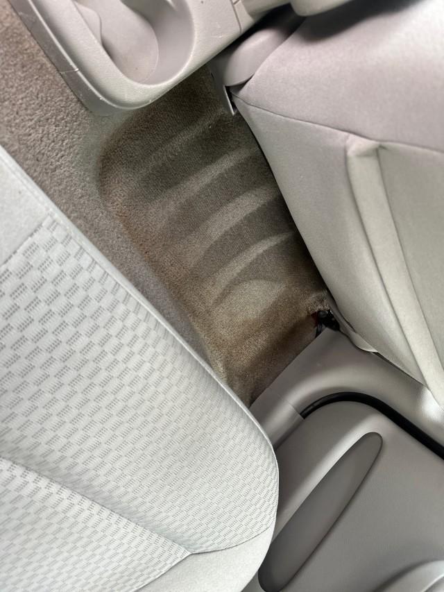 2008 Sport Red Tintcoat /Gray Chevrolet Cobalt LT LOW MILES 60,652 (1G1AL58F287) with an Ecotec 2.2L DOHC 16-Valve 4-Cyl SFI Engine engine, Automatic transmission, located at 4701 North Dixie Hwy, Pompano Beach, FL, 33064, (954) 422-2889, 26.240938, -80.123474 - OUR WEBPAGE FLORIDACARS1.COM HAS OVER 100 PHOTOS AND FREE CARFAX LINK 2008 CHEVROLET COBALT LT VIN: 1G1AL58F287179140 1 G 1 A L 5 8 F 2 8 7 1 7 9 1 4 0 SEDAN 4 DR 2.2L I4 F DOHC 16V GASOLINE 33 MPG GREAT COMMUTER CAR FRONT WHEEL DRIVE Top Features Alloy Wheels Cloth Seats Satellite Radio Ready Basic - Photo#48