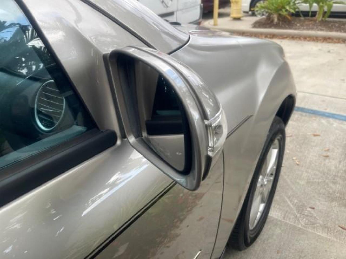 2006 Pewter Metallic /Black Mercedes-Benz M-Class 5.0L AWD CLEAN (4JGBB75E46A) with an 5.0L SMPI SOHC 24-Valve V8 Engine engine, Automatic transmission, located at 4701 North Dixie Hwy, Pompano Beach, FL, 33064, (954) 422-2889, 26.240938, -80.123474 - OUR WEBPAGE FLORIDACARS1.COM HAS OVER 100 PHOTOS AND FREE CARFAX LINK 2006 MERCEDES-BENZ M-CLASS ML 500 VIN: 4JGBB75E46A011498 4 J G B B 7 5 E 4 6 A 0 1 1 4 9 8 4 DOOR WAGON/SPORT UTILITY 5.0L V8 F SOHC 24V GASOLINE ALL WHEEL DRIVE NO RECALLS THIS IS A TRADE IN THE LADY TRAVELED HWY MILES,CLEAN 2 OW - Photo#73