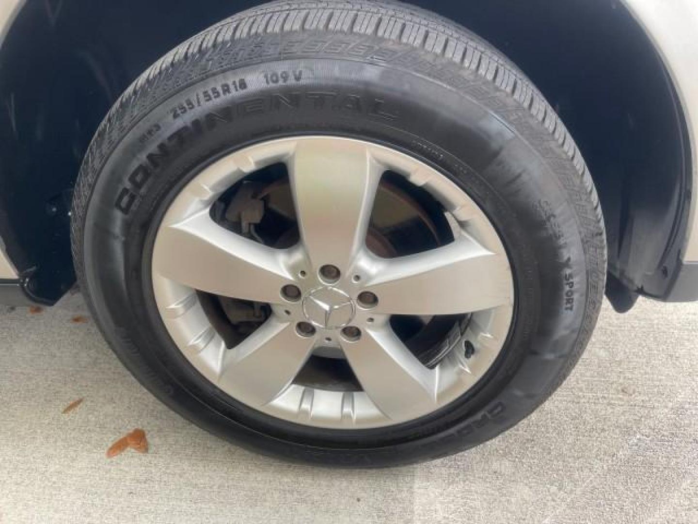 2006 Pewter Metallic /Black Mercedes-Benz M-Class 5.0L AWD CLEAN (4JGBB75E46A) with an 5.0L SMPI SOHC 24-Valve V8 Engine engine, Automatic transmission, located at 4701 North Dixie Hwy, Pompano Beach, FL, 33064, (954) 422-2889, 26.240938, -80.123474 - OUR WEBPAGE FLORIDACARS1.COM HAS OVER 100 PHOTOS AND FREE CARFAX LINK 2006 MERCEDES-BENZ M-CLASS ML 500 VIN: 4JGBB75E46A011498 4 J G B B 7 5 E 4 6 A 0 1 1 4 9 8 4 DOOR WAGON/SPORT UTILITY 5.0L V8 F SOHC 24V GASOLINE ALL WHEEL DRIVE NO RECALLS THIS IS A TRADE IN THE LADY TRAVELED HWY MILES,CLEAN 2 OW - Photo#75
