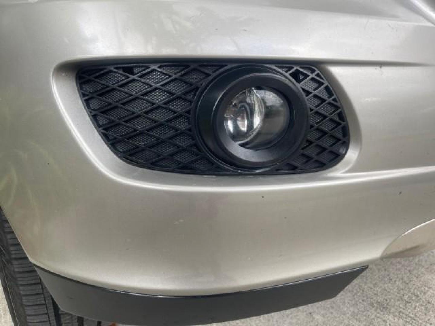 2006 Pewter Metallic /Black Mercedes-Benz M-Class 5.0L AWD CLEAN (4JGBB75E46A) with an 5.0L SMPI SOHC 24-Valve V8 Engine engine, Automatic transmission, located at 4701 North Dixie Hwy, Pompano Beach, FL, 33064, (954) 422-2889, 26.240938, -80.123474 - OUR WEBPAGE FLORIDACARS1.COM HAS OVER 100 PHOTOS AND FREE CARFAX LINK 2006 MERCEDES-BENZ M-CLASS ML 500 VIN: 4JGBB75E46A011498 4 J G B B 7 5 E 4 6 A 0 1 1 4 9 8 4 DOOR WAGON/SPORT UTILITY 5.0L V8 F SOHC 24V GASOLINE ALL WHEEL DRIVE NO RECALLS THIS IS A TRADE IN THE LADY TRAVELED HWY MILES,CLEAN 2 OW - Photo#78