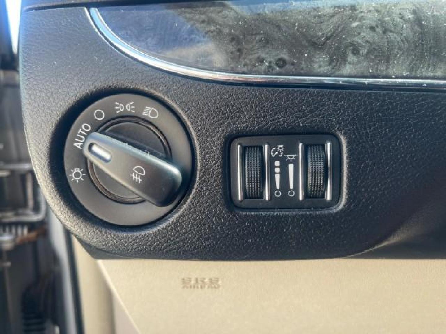2012 Bright Silver Metallic /Black/Light Graystone Interior Chrysler Town and Country Touring (2C4RC1BG8CR) with an 3.6L V6 Cylinder Engine engine, Automatic transmission, located at 4701 North Dixie Hwy, Pompano Beach, FL, 33064, (954) 422-2889, 26.240938, -80.123474 - OUR WEBPAGE FLORIDACARS1.COM HAS OVER 100 PHOTOS AND FREE CARFAX LINK 2012 CHRYSLER TOWN AND COUNTRY TOURING VIN: 2C4RC1BG8CR188811 2 C 4 R C 1 B G 8 C R 1 8 8 8 1 1 VAN 3.6L V6 F DOHC 24V GASOLINE FRONT WHEEL DRIVE NO RECALLS THIS IS A TRADE IN THE LADY TRAVELED HWY MILES,THE OWNER JUST SPENT $1800 - Photo#27