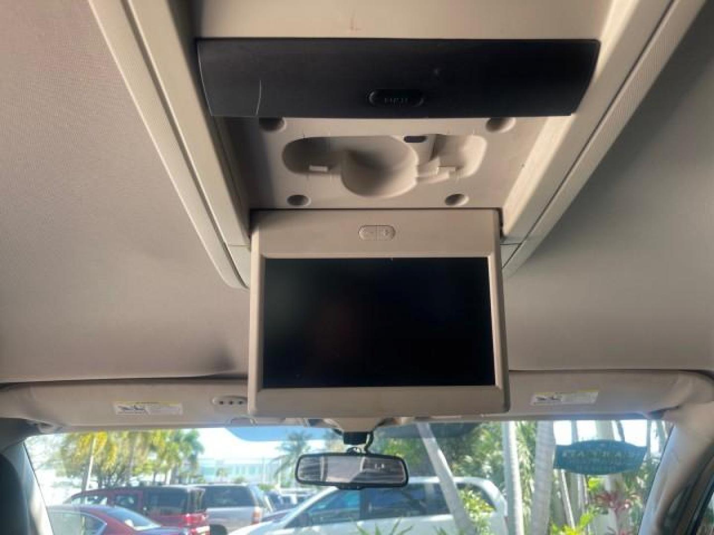 2012 Bright Silver Metallic /Black/Light Graystone Interior Chrysler Town and Country Touring (2C4RC1BG8CR) with an 3.6L V6 Cylinder Engine engine, Automatic transmission, located at 4701 North Dixie Hwy, Pompano Beach, FL, 33064, (954) 422-2889, 26.240938, -80.123474 - OUR WEBPAGE FLORIDACARS1.COM HAS OVER 100 PHOTOS AND FREE CARFAX LINK 2012 CHRYSLER TOWN AND COUNTRY TOURING VIN: 2C4RC1BG8CR188811 2 C 4 R C 1 B G 8 C R 1 8 8 8 1 1 VAN 3.6L V6 F DOHC 24V GASOLINE FRONT WHEEL DRIVE NO RECALLS THIS IS A TRADE IN THE LADY TRAVELED HWY MILES,THE OWNER JUST SPENT $1800 - Photo#48