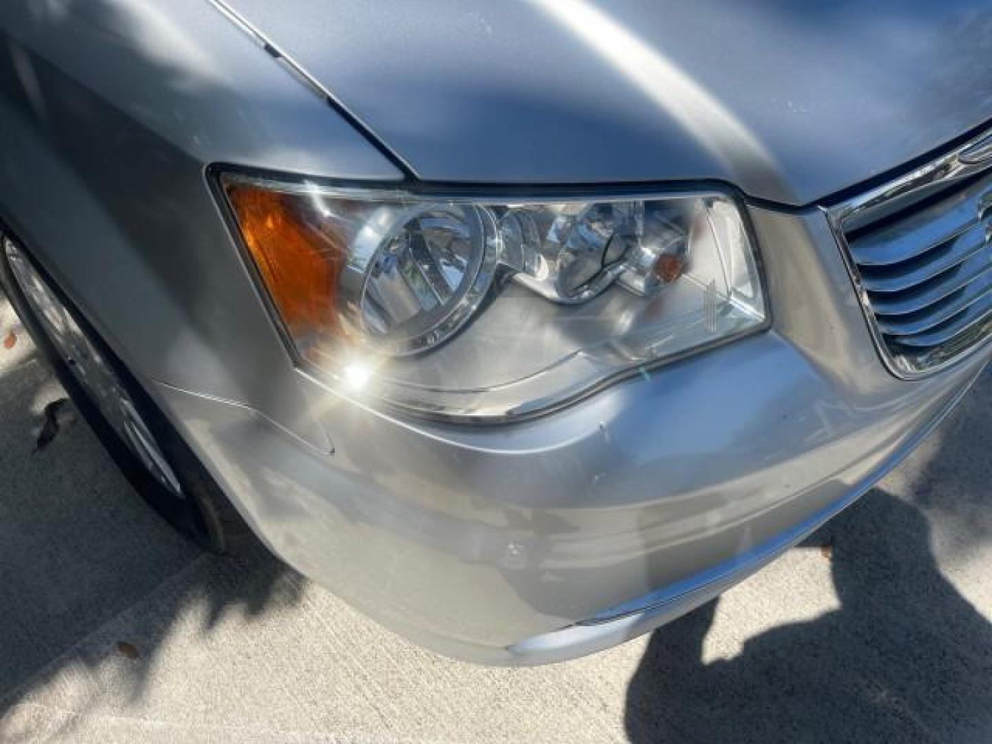 2012 Bright Silver Metallic /Black/Light Graystone Interior Chrysler Town and Country Touring (2C4RC1BG8CR) with an 3.6L V6 Cylinder Engine engine, Automatic transmission, located at 4701 North Dixie Hwy, Pompano Beach, FL, 33064, (954) 422-2889, 26.240938, -80.123474 - OUR WEBPAGE FLORIDACARS1.COM HAS OVER 100 PHOTOS AND FREE CARFAX LINK 2012 CHRYSLER TOWN AND COUNTRY TOURING VIN: 2C4RC1BG8CR188811 2 C 4 R C 1 B G 8 C R 1 8 8 8 1 1 VAN 3.6L V6 F DOHC 24V GASOLINE FRONT WHEEL DRIVE NO RECALLS THIS IS A TRADE IN THE LADY TRAVELED HWY MILES,THE OWNER JUST SPENT $1800 - Photo#91