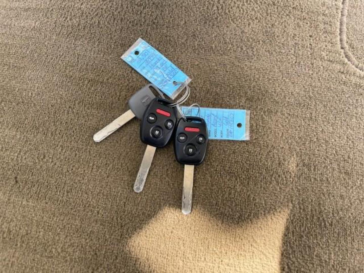 2009 Bold Beige Metallic /Ivory Honda Accord Sdn EX-L LOW MILES 31,501 (1HGCP26819A) with an 2.4L DOHC MPFI 16-Valve i-VTEC I4 Engine engine, Automatic transmission, located at 4701 North Dixie Hwy, Pompano Beach, FL, 33064, (954) 422-2889, 26.240938, -80.123474 - OUR WEBPAGE FLORIDACARS1.COM HAS OVER 100 PHOTOS AND FREE CARFAX LINK 2009 HONDA ACCORD EX-L VIN: 1HGCP26819A145607 1 H G C P 2 6 8 1 9 A 1 4 5 6 0 7 SEDAN 4 DR 2.4L I4 F DOHC 16V 31 MPG GASOLINE FRONT WHEEL DRIVE Top Features Alloy Wheels Satellite Radio Ready Front Seat Heaters Sunroof(s) Leather - Photo#23