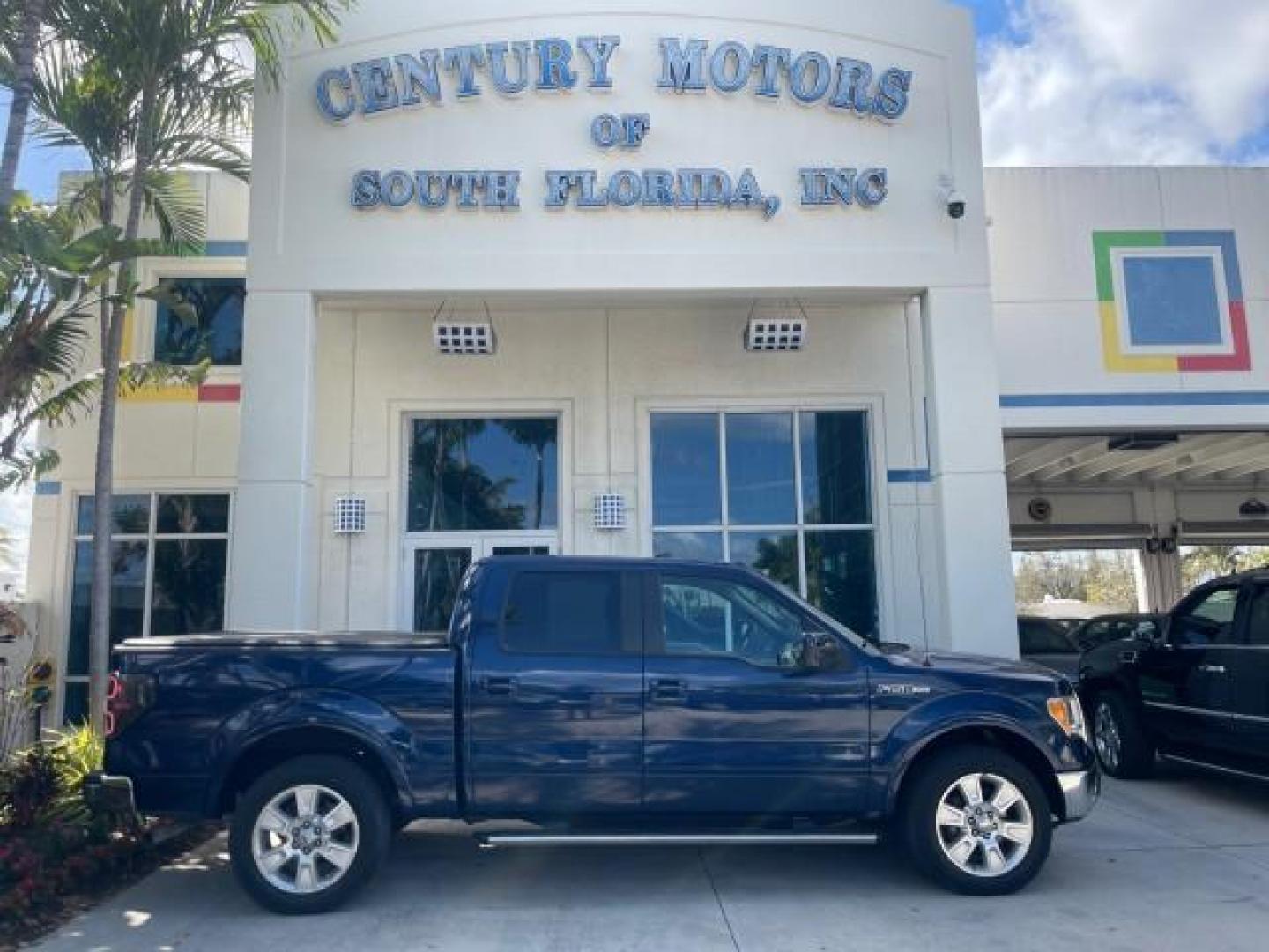 2010 Dark Blue Pearl Metallic /Tan Ford F-150 Lariat LOW MILES 60,628 NAV (1FTFW1CV4AF) with an 5.4L 3v EFI V8 FFV Engine engine, Automatic transmission, located at 4701 North Dixie Hwy, Pompano Beach, FL, 33064, (954) 422-2889, 26.240938, -80.123474 - OUR WEBPAGE FLORIDACARS1.COM HAS OVER 100 PHOTOS AND FREE CARFAX LINK 2010 FORD F-150 LARIAT $ 40,380 NEW VIN: 1FTFW1CV4AFD92632 1 F T F W 1 C V 4 A F D 9 2 6 3 2 CREW PICKUP 5.4L V8 F SOHC 24V FLEX FUEL REAR WHEEL DRIVE TOW PKG NO RECALLS Top Features Navigation System Bed Cover Parking Sensors Bed - Photo#0
