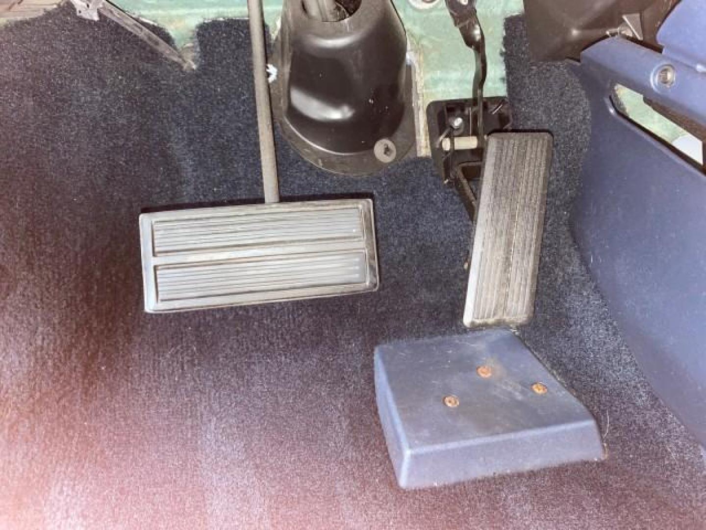 2002 Steel Blue Pearl /Navy Blue Dodge Caravan Sport 1 OWNER LOW MILES 71,753 (2B4GP44342R) with an 3.3L SMPI Flex-Fuel V6 Engine engine, Automatic transmission, located at 4701 North Dixie Hwy, Pompano Beach, FL, 33064, (954) 422-2889, 26.240938, -80.123474 - OUR WEBPAGE FLORIDACARS1.COM HAS OVER 100 PHOTOS AND FREE CARFAX LINK 2002 DODGE GRAND CARAVAN SPORT VIN: 2B4GP44342R746558 2 B 4 G P 4 4 3 4 2 R 7 4 6 5 5 8 VAN 3.3L V6 F SOHC 12V GASOLINE FRONT WHEEL DRIVE Top Features Cloth Seats Third Row Seat Tow Hitch Basic Features ABS Brakes CD Audio Full Ro - Photo#31