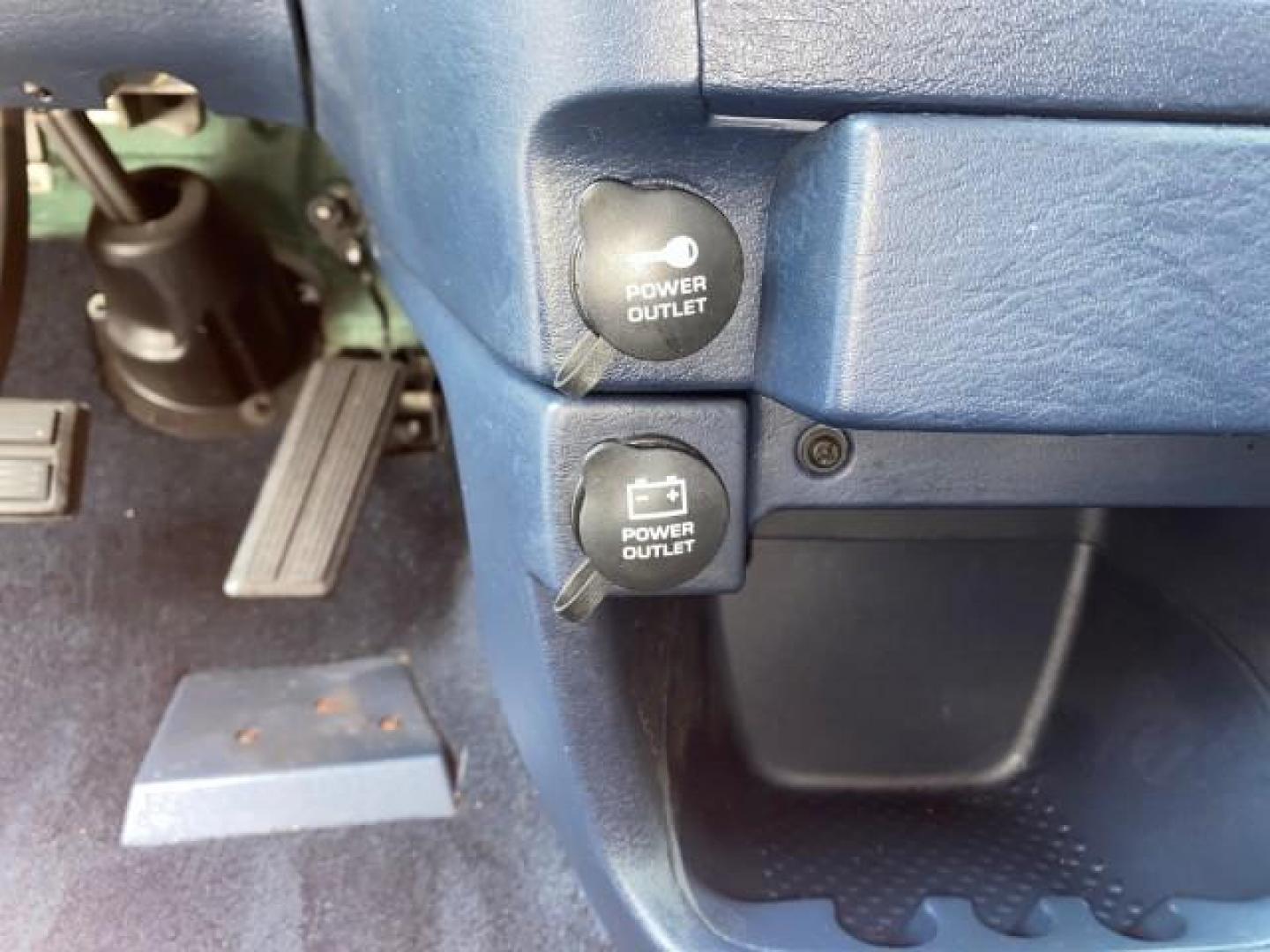 2002 Steel Blue Pearl /Navy Blue Dodge Caravan Sport 1 OWNER LOW MILES 71,753 (2B4GP44342R) with an 3.3L SMPI Flex-Fuel V6 Engine engine, Automatic transmission, located at 4701 North Dixie Hwy, Pompano Beach, FL, 33064, (954) 422-2889, 26.240938, -80.123474 - OUR WEBPAGE FLORIDACARS1.COM HAS OVER 100 PHOTOS AND FREE CARFAX LINK 2002 DODGE GRAND CARAVAN SPORT VIN: 2B4GP44342R746558 2 B 4 G P 4 4 3 4 2 R 7 4 6 5 5 8 VAN 3.3L V6 F SOHC 12V GASOLINE FRONT WHEEL DRIVE Top Features Cloth Seats Third Row Seat Tow Hitch Basic Features ABS Brakes CD Audio Full Ro - Photo#43