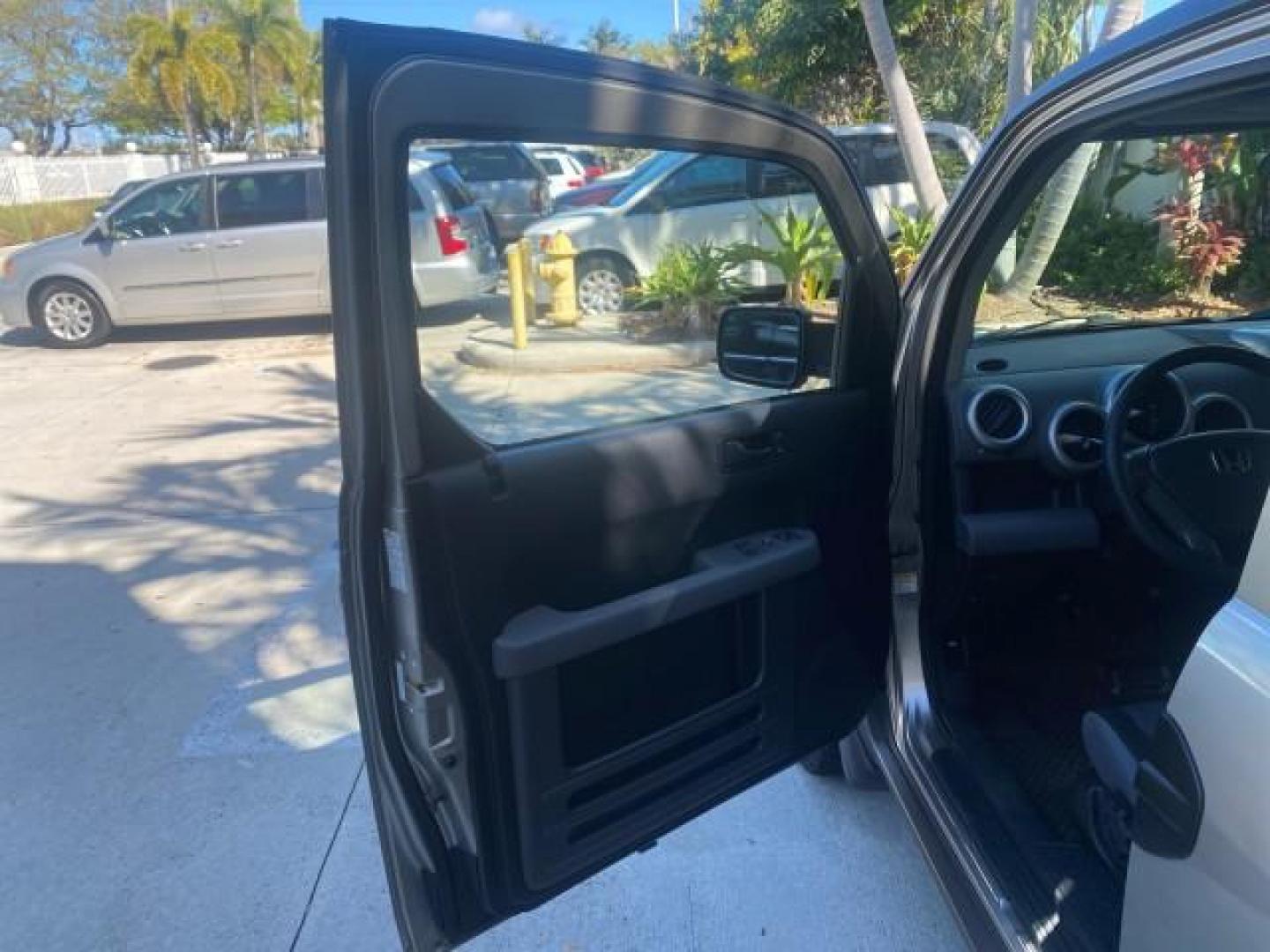 2003 Shoreline Mist Metallic /Gray/Green Honda Element EX 1 owner fl low miles 48,062 (5J6YH18653L) with an 2.4L DOHC MPFI i-VTEC 16-Valve I4 Engine engine, Automatic transmission, located at 4701 North Dixie Hwy, Pompano Beach, FL, 33064, (954) 422-2889, 26.240938, -80.123474 - OUR WEBPAGE FLORIDACARS1.COM HAS OVER 100 PHOTOS AND FREE CARFAX LINK 2003 HONDA ELEMENT EX NO RECALLS VIN: 5J6YH18653L020719 5 J 6 Y H 1 8 6 5 3 L 0 2 0 7 1 9 4 DOOR WAGON/SPORT UTILITY 2.4L I4 F DOHC 16V GASOLINE FRONT WHEEL DRIVE Basic Features ABS Brakes Automatic Transmission Power Locks Rear D - Photo#9