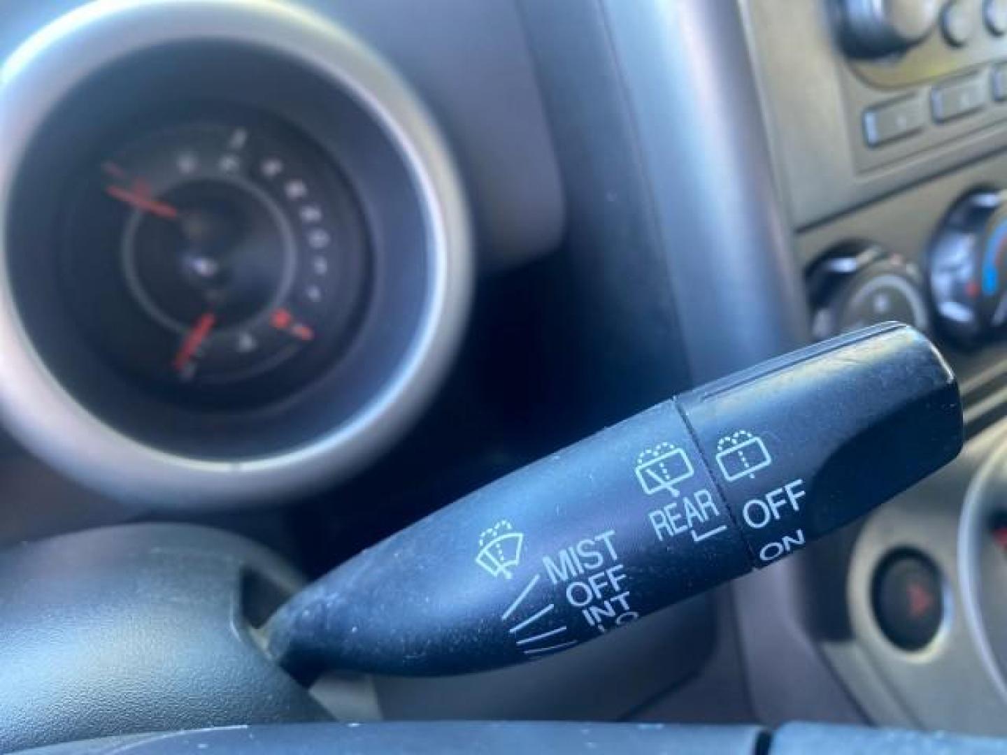 2003 Shoreline Mist Metallic /Gray/Green Honda Element EX 1 owner fl low miles 48,062 (5J6YH18653L) with an 2.4L DOHC MPFI i-VTEC 16-Valve I4 Engine engine, Automatic transmission, located at 4701 North Dixie Hwy, Pompano Beach, FL, 33064, (954) 422-2889, 26.240938, -80.123474 - OUR WEBPAGE FLORIDACARS1.COM HAS OVER 100 PHOTOS AND FREE CARFAX LINK 2003 HONDA ELEMENT EX NO RECALLS VIN: 5J6YH18653L020719 5 J 6 Y H 1 8 6 5 3 L 0 2 0 7 1 9 4 DOOR WAGON/SPORT UTILITY 2.4L I4 F DOHC 16V GASOLINE FRONT WHEEL DRIVE Basic Features ABS Brakes Automatic Transmission Power Locks Rear D - Photo#36
