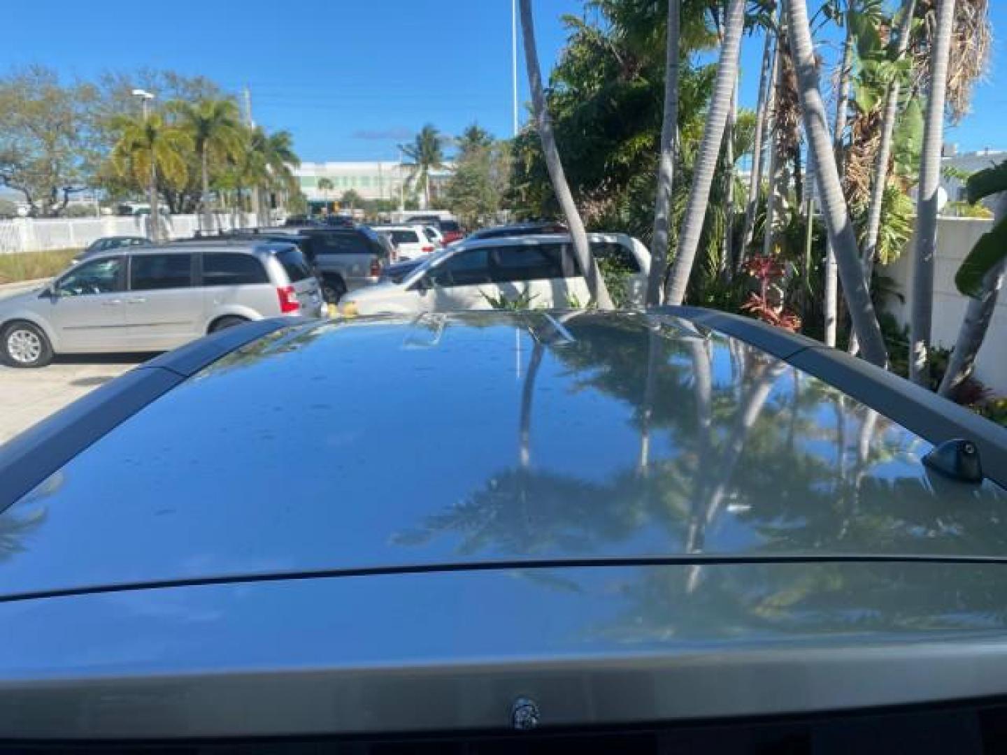 2003 Shoreline Mist Metallic /Gray/Green Honda Element EX 1 owner fl low miles 48,062 (5J6YH18653L) with an 2.4L DOHC MPFI i-VTEC 16-Valve I4 Engine engine, Automatic transmission, located at 4701 North Dixie Hwy, Pompano Beach, FL, 33064, (954) 422-2889, 26.240938, -80.123474 - OUR WEBPAGE FLORIDACARS1.COM HAS OVER 100 PHOTOS AND FREE CARFAX LINK 2003 HONDA ELEMENT EX NO RECALLS VIN: 5J6YH18653L020719 5 J 6 Y H 1 8 6 5 3 L 0 2 0 7 1 9 4 DOOR WAGON/SPORT UTILITY 2.4L I4 F DOHC 16V GASOLINE FRONT WHEEL DRIVE Basic Features ABS Brakes Automatic Transmission Power Locks Rear D - Photo#97