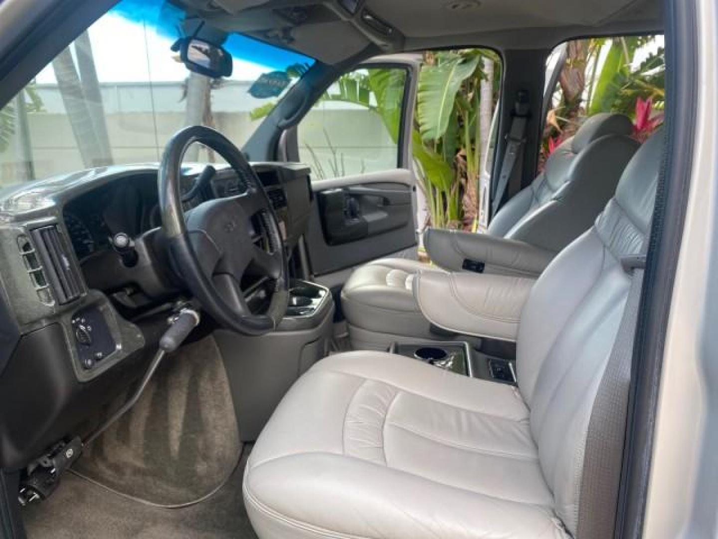 2007 Sand Beige Metallic /Neutral GMC Savana HI TOP EXPLORER CONV VAN LOW MI 32,428 (1GDFG15T371) with an 5.3L Vortec 1000 V8 SFI Engine engine, Automatic transmission, located at 4701 North Dixie Hwy, Pompano Beach, FL, 33064, (954) 422-2889, 26.240938, -80.123474 - OUR WEBPAGE FLORIDACARS1.COM HAS OVER 100 PHOTOS AND FREE CARFAX LINK 2007 GMC SAVANA RV G1500 HI TOP EXPLORER SE LIMITED HI TOP CONVERSION VAN TOP OF THE LINE ! VIN: 1GDFG15T371206427 1 G D F G 1 5 T 3 7 1 2 0 6 4 2 7 VAN DUAL DOORS SUNROOF SO MANY OPTIONS ! 5.3L V8 F NO RECALLS GASOLINE REAR WHEEL - Photo#10