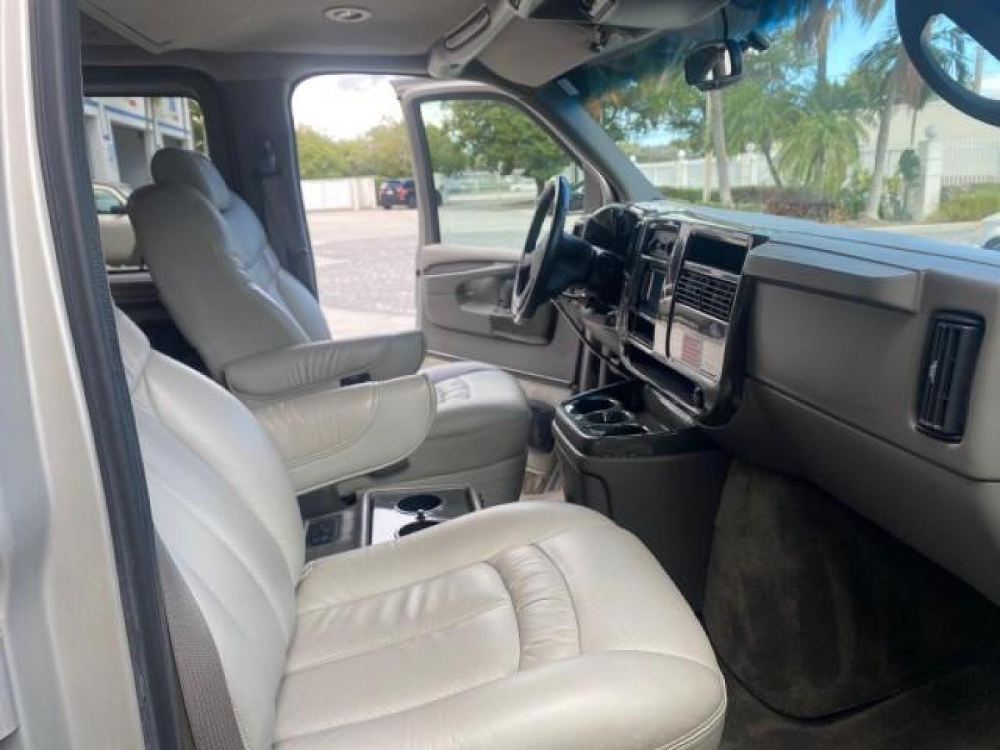 2007 Sand Beige Metallic /Neutral GMC Savana HI TOP EXPLORER CONV VAN LOW MI 32,428 (1GDFG15T371) with an 5.3L Vortec 1000 V8 SFI Engine engine, Automatic transmission, located at 4701 North Dixie Hwy, Pompano Beach, FL, 33064, (954) 422-2889, 26.240938, -80.123474 - OUR WEBPAGE FLORIDACARS1.COM HAS OVER 100 PHOTOS AND FREE CARFAX LINK 2007 GMC SAVANA RV G1500 HI TOP EXPLORER SE LIMITED HI TOP CONVERSION VAN TOP OF THE LINE ! VIN: 1GDFG15T371206427 1 G D F G 1 5 T 3 7 1 2 0 6 4 2 7 VAN DUAL DOORS SUNROOF SO MANY OPTIONS ! 5.3L V8 F NO RECALLS GASOLINE REAR WHEEL - Photo#12