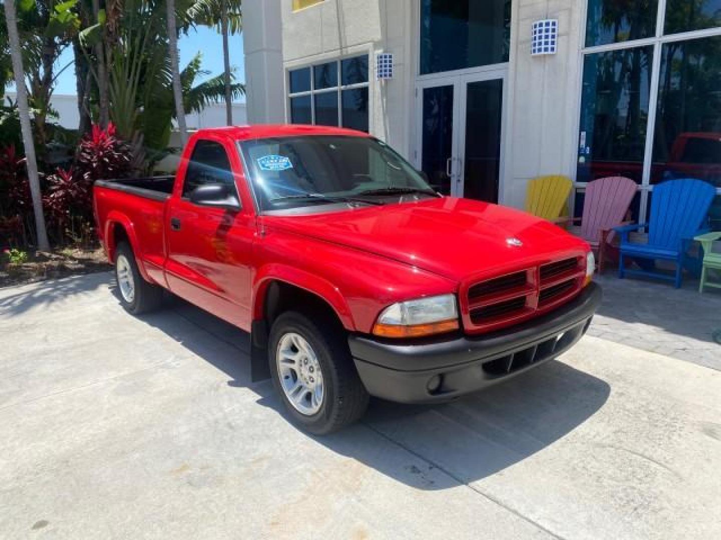 2003 Flame Red /Dark Slate Gray Dodge Dakota SXT FL OWNER LOW MILES 43,924 5 SPD (1D7FL16X43S) with an 3.9L V6 Cylinder Engine engine, Manual transmission, located at 4701 North Dixie Hwy, Pompano Beach, FL, 33064, (954) 422-2889, 26.240938, -80.123474 - OUR WEBPAGE FLORIDACARS1.COM HAS OVER 100 PHOTOS AND FREE CARFAX LINK 2003 DODGE DAKOTA VIN: 1D7FL16X43S306371 1 D 7 F L 1 6 X 4 3 S 3 0 6 3 7 1 PICKUP 75 INCH BED 3.9L V6 F OHV GASOLINE REAR WHEEL DRIVE Top Features Alloy Wheels Cloth Seats [-RETX] SXT QUICK-ORDER PKG SAVINGS *DISCOUNT* ($-1420.00) - Photo#1