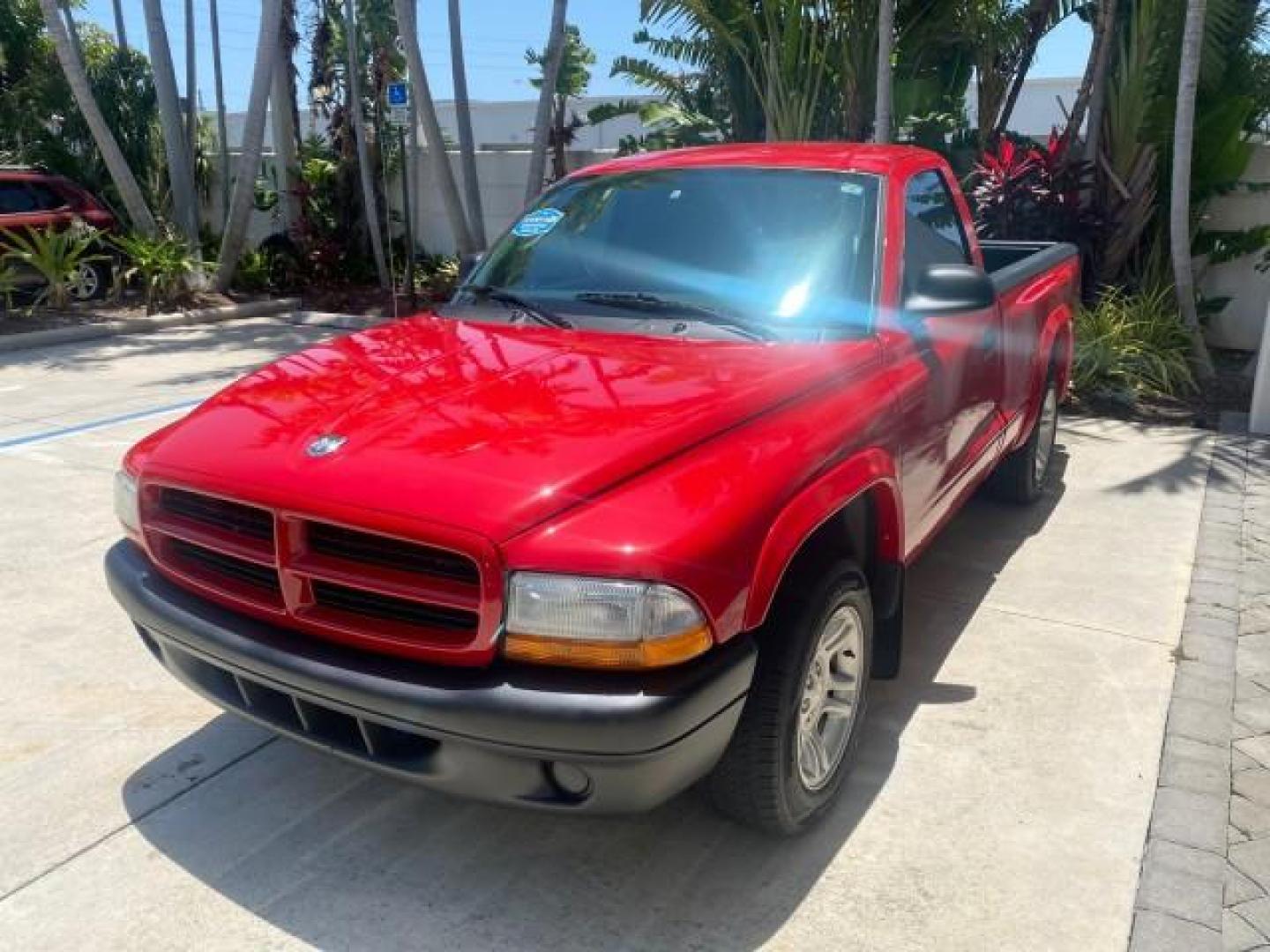 2003 Flame Red /Dark Slate Gray Dodge Dakota SXT FL OWNER LOW MILES 43,924 5 SPD (1D7FL16X43S) with an 3.9L V6 Cylinder Engine engine, Manual transmission, located at 4701 North Dixie Hwy, Pompano Beach, FL, 33064, (954) 422-2889, 26.240938, -80.123474 - OUR WEBPAGE FLORIDACARS1.COM HAS OVER 100 PHOTOS AND FREE CARFAX LINK 2003 DODGE DAKOTA VIN: 1D7FL16X43S306371 1 D 7 F L 1 6 X 4 3 S 3 0 6 3 7 1 PICKUP 75 INCH BED 3.9L V6 F OHV GASOLINE REAR WHEEL DRIVE Top Features Alloy Wheels Cloth Seats [-RETX] SXT QUICK-ORDER PKG SAVINGS *DISCOUNT* ($-1420.00) - Photo#3