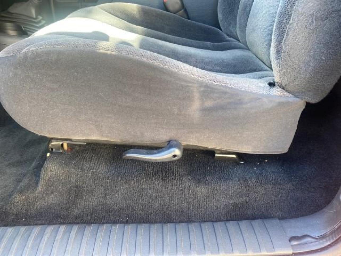 2003 Flame Red /Dark Slate Gray Dodge Dakota SXT FL OWNER LOW MILES 43,924 5 SPD (1D7FL16X43S) with an 3.9L V6 Cylinder Engine engine, Manual transmission, located at 4701 North Dixie Hwy, Pompano Beach, FL, 33064, (954) 422-2889, 26.240938, -80.123474 - OUR WEBPAGE FLORIDACARS1.COM HAS OVER 100 PHOTOS AND FREE CARFAX LINK 2003 DODGE DAKOTA VIN: 1D7FL16X43S306371 1 D 7 F L 1 6 X 4 3 S 3 0 6 3 7 1 PICKUP 75 INCH BED 3.9L V6 F OHV GASOLINE REAR WHEEL DRIVE Top Features Alloy Wheels Cloth Seats [-RETX] SXT QUICK-ORDER PKG SAVINGS *DISCOUNT* ($-1420.00) - Photo#55