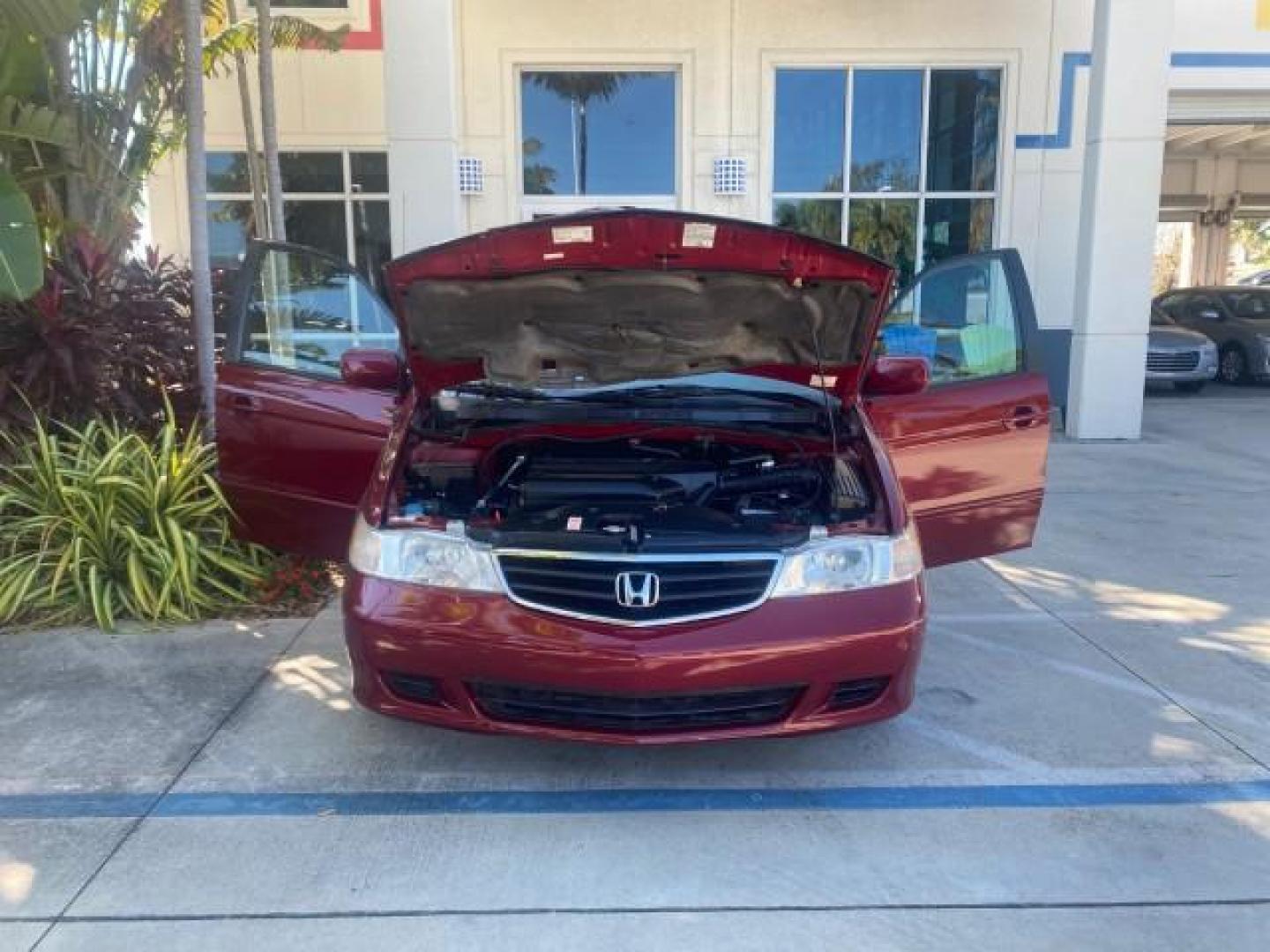 2004 Redrock Pearl /Ivory Honda Odyssey EX-L 1 OWNER FL LOW MILES 59,680 (5FNRL18994B) with an 3.5L SOHC MPFI 24-Valve VTEC V6 Engine engine, Automatic transmission, located at 4701 North Dixie Hwy, Pompano Beach, FL, 33064, (954) 422-2889, 26.240938, -80.123474 - OUR WEBPAGE FLORIDACARS1.COM HAS OVER 100 PHOTOS AND FREE CARFAX LINK 2004 HONDA ODYSSEY EX-L NO RECALLS VIN: 5FNRL18994B039314 5 F N R L 1 8 9 9 4 B 0 3 9 3 1 4 VAN 3.5L V6 F SOHC GASOLINE FRONT WHEEL DRIVE Alloy Wheels Quad Seats Fold-Away Third Row Rear Air Conditioning Leather Seats Third Row Se - Photo#16