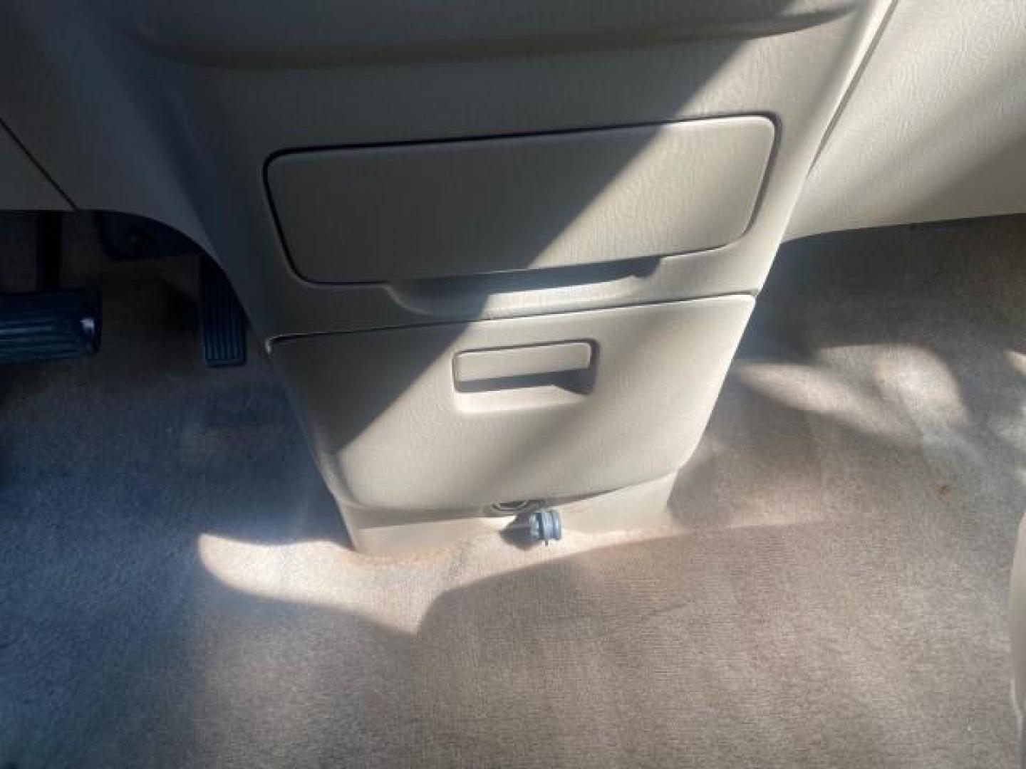2004 Redrock Pearl /Ivory Honda Odyssey EX-L 1 OWNER FL LOW MILES 59,680 (5FNRL18994B) with an 3.5L SOHC MPFI 24-Valve VTEC V6 Engine engine, Automatic transmission, located at 4701 North Dixie Hwy, Pompano Beach, FL, 33064, (954) 422-2889, 26.240938, -80.123474 - OUR WEBPAGE FLORIDACARS1.COM HAS OVER 100 PHOTOS AND FREE CARFAX LINK 2004 HONDA ODYSSEY EX-L NO RECALLS VIN: 5FNRL18994B039314 5 F N R L 1 8 9 9 4 B 0 3 9 3 1 4 VAN 3.5L V6 F SOHC GASOLINE FRONT WHEEL DRIVE Alloy Wheels Quad Seats Fold-Away Third Row Rear Air Conditioning Leather Seats Third Row Se - Photo#47