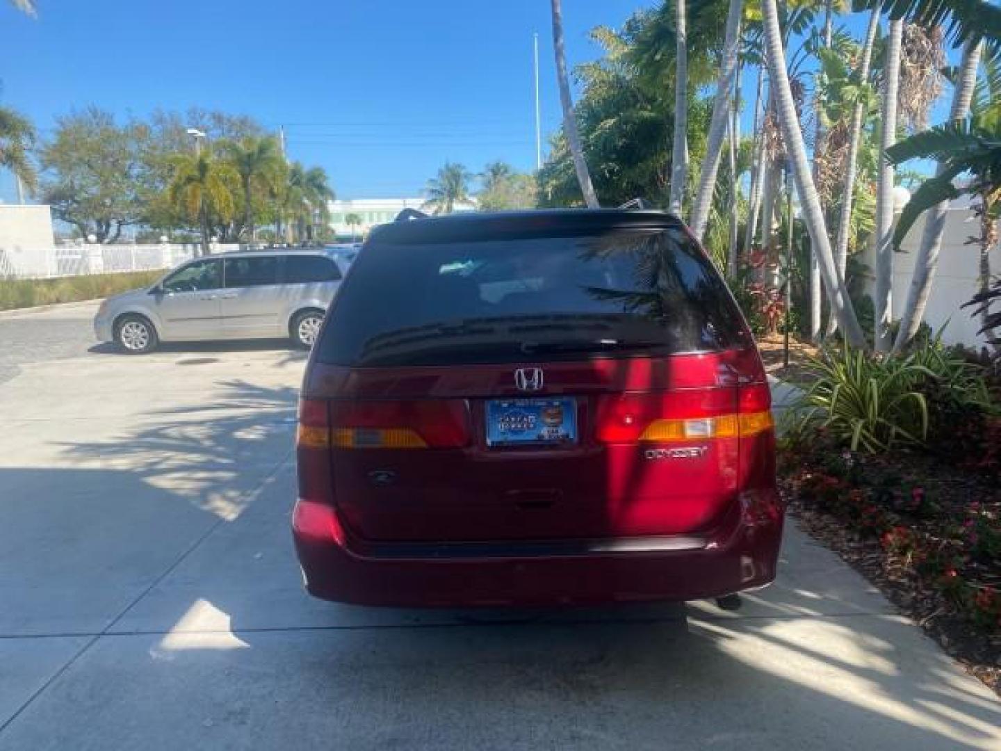 2004 Redrock Pearl /Ivory Honda Odyssey EX-L 1 OWNER FL LOW MILES 59,680 (5FNRL18994B) with an 3.5L SOHC MPFI 24-Valve VTEC V6 Engine engine, Automatic transmission, located at 4701 North Dixie Hwy, Pompano Beach, FL, 33064, (954) 422-2889, 26.240938, -80.123474 - OUR WEBPAGE FLORIDACARS1.COM HAS OVER 100 PHOTOS AND FREE CARFAX LINK 2004 HONDA ODYSSEY EX-L NO RECALLS VIN: 5FNRL18994B039314 5 F N R L 1 8 9 9 4 B 0 3 9 3 1 4 VAN 3.5L V6 F SOHC GASOLINE FRONT WHEEL DRIVE Alloy Wheels Quad Seats Fold-Away Third Row Rear Air Conditioning Leather Seats Third Row Se - Photo#6