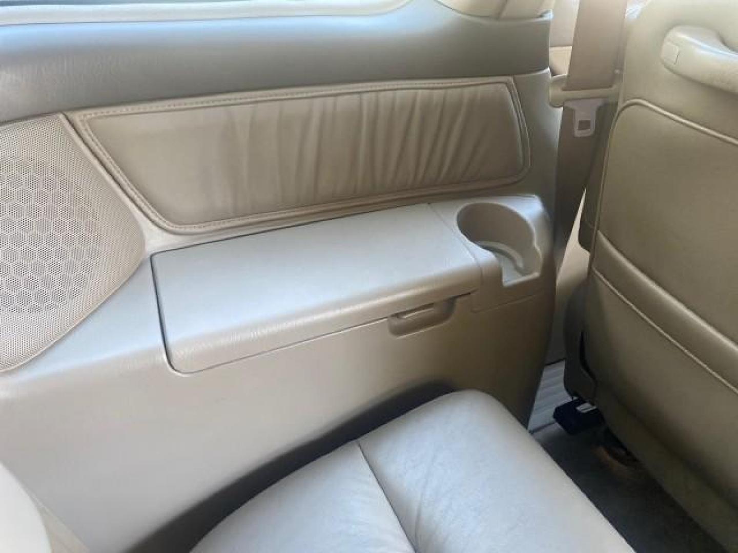 2004 Redrock Pearl /Ivory Honda Odyssey EX-L 1 OWNER FL LOW MILES 59,680 (5FNRL18994B) with an 3.5L SOHC MPFI 24-Valve VTEC V6 Engine engine, Automatic transmission, located at 4701 North Dixie Hwy, Pompano Beach, FL, 33064, (954) 422-2889, 26.240938, -80.123474 - OUR WEBPAGE FLORIDACARS1.COM HAS OVER 100 PHOTOS AND FREE CARFAX LINK 2004 HONDA ODYSSEY EX-L NO RECALLS VIN: 5FNRL18994B039314 5 F N R L 1 8 9 9 4 B 0 3 9 3 1 4 VAN 3.5L V6 F SOHC GASOLINE FRONT WHEEL DRIVE Alloy Wheels Quad Seats Fold-Away Third Row Rear Air Conditioning Leather Seats Third Row Se - Photo#86