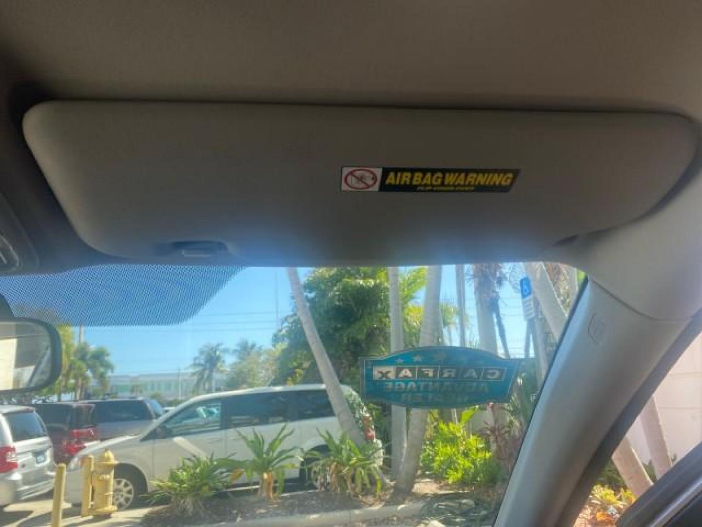 2011 Alabaster Silver Metallic /Gray Honda CR-V EX-L LOW MILES 27,869 (5J6RE3H79BL) with an 2.4L DOHC MPFI 16-Valve i-VTEC I4 Engine engine, Automatic transmission, located at 4701 North Dixie Hwy, Pompano Beach, FL, 33064, (954) 422-2889, 26.240938, -80.123474 - OUR WEBPAGE FLORIDACARS1.COM HAS OVER 100 PHOTOS AND FREE CARFAX LINK 2011 HONDA CR-V EX-L VIN: 5J6RE3H79BL009139 5 J 6 R E 3 H 7 9 B L 0 0 9 1 3 9 4 DOOR WAGON/SPORT UTILITY 2.4L I4 F DOHC 16V GASOLINE 28 MPG FRONT WHEEL DRIVE Top Features Alloy Wheels Running Boards Front Seat Heaters Satellite Ra - Photo#99