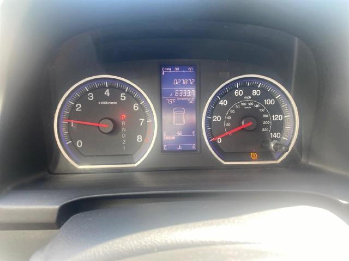 2011 Alabaster Silver Metallic /Gray Honda CR-V EX-L LOW MILES 27,869 (5J6RE3H79BL) with an 2.4L DOHC MPFI 16-Valve i-VTEC I4 Engine engine, Automatic transmission, located at 4701 North Dixie Hwy, Pompano Beach, FL, 33064, (954) 422-2889, 26.240938, -80.123474 - OUR WEBPAGE FLORIDACARS1.COM HAS OVER 100 PHOTOS AND FREE CARFAX LINK 2011 HONDA CR-V EX-L VIN: 5J6RE3H79BL009139 5 J 6 R E 3 H 7 9 B L 0 0 9 1 3 9 4 DOOR WAGON/SPORT UTILITY 2.4L I4 F DOHC 16V GASOLINE 28 MPG FRONT WHEEL DRIVE Top Features Alloy Wheels Running Boards Front Seat Heaters Satellite Ra - Photo#18