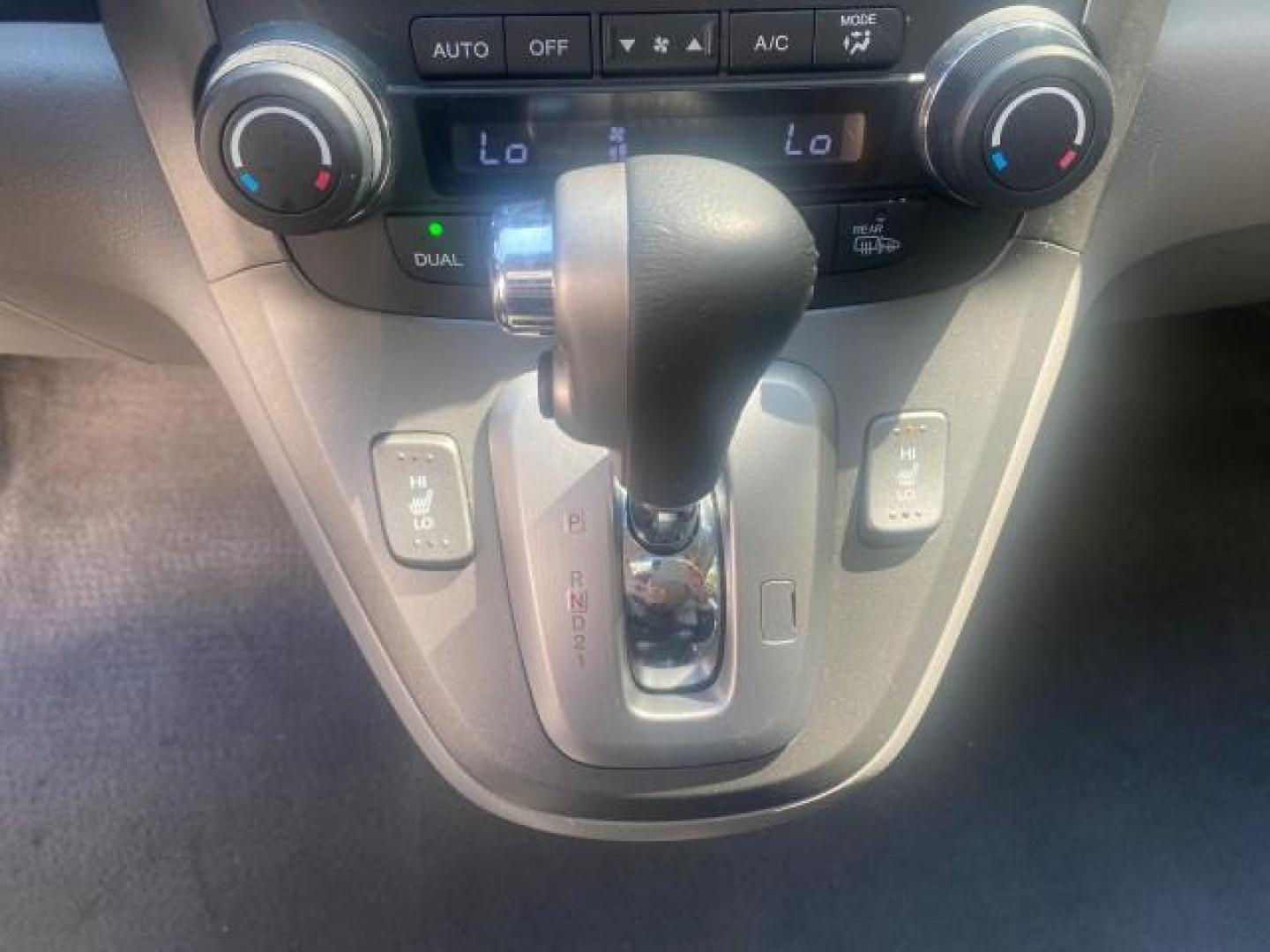 2011 Alabaster Silver Metallic /Gray Honda CR-V EX-L LOW MILES 27,869 (5J6RE3H79BL) with an 2.4L DOHC MPFI 16-Valve i-VTEC I4 Engine engine, Automatic transmission, located at 4701 North Dixie Hwy, Pompano Beach, FL, 33064, (954) 422-2889, 26.240938, -80.123474 - OUR WEBPAGE FLORIDACARS1.COM HAS OVER 100 PHOTOS AND FREE CARFAX LINK 2011 HONDA CR-V EX-L VIN: 5J6RE3H79BL009139 5 J 6 R E 3 H 7 9 B L 0 0 9 1 3 9 4 DOOR WAGON/SPORT UTILITY 2.4L I4 F DOHC 16V GASOLINE 28 MPG FRONT WHEEL DRIVE Top Features Alloy Wheels Running Boards Front Seat Heaters Satellite Ra - Photo#39