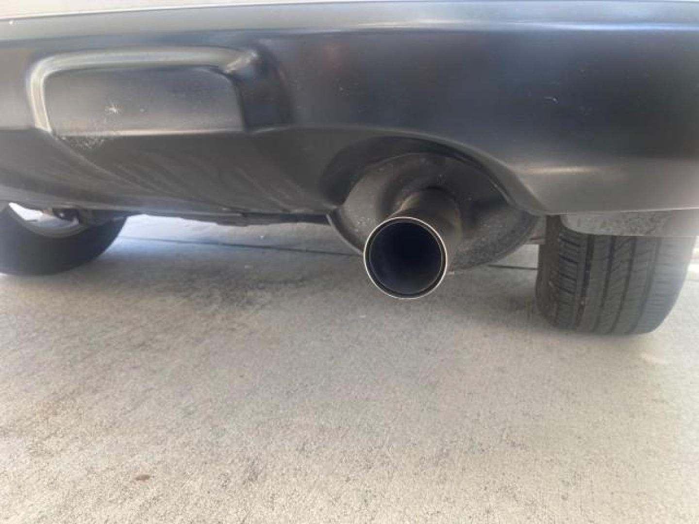 2011 Alabaster Silver Metallic /Gray Honda CR-V EX-L LOW MILES 27,869 (5J6RE3H79BL) with an 2.4L DOHC MPFI 16-Valve i-VTEC I4 Engine engine, Automatic transmission, located at 4701 North Dixie Hwy, Pompano Beach, FL, 33064, (954) 422-2889, 26.240938, -80.123474 - OUR WEBPAGE FLORIDACARS1.COM HAS OVER 100 PHOTOS AND FREE CARFAX LINK 2011 HONDA CR-V EX-L VIN: 5J6RE3H79BL009139 5 J 6 R E 3 H 7 9 B L 0 0 9 1 3 9 4 DOOR WAGON/SPORT UTILITY 2.4L I4 F DOHC 16V GASOLINE 28 MPG FRONT WHEEL DRIVE Top Features Alloy Wheels Running Boards Front Seat Heaters Satellite Ra - Photo#77