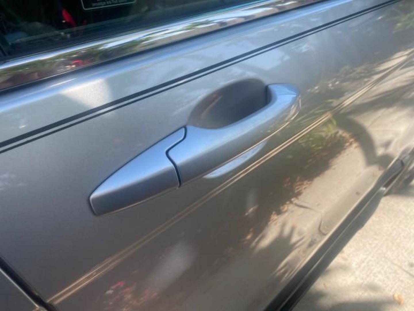 2011 Alabaster Silver Metallic /Gray Honda CR-V EX-L LOW MILES 27,869 (5J6RE3H79BL) with an 2.4L DOHC MPFI 16-Valve i-VTEC I4 Engine engine, Automatic transmission, located at 4701 North Dixie Hwy, Pompano Beach, FL, 33064, (954) 422-2889, 26.240938, -80.123474 - OUR WEBPAGE FLORIDACARS1.COM HAS OVER 100 PHOTOS AND FREE CARFAX LINK 2011 HONDA CR-V EX-L VIN: 5J6RE3H79BL009139 5 J 6 R E 3 H 7 9 B L 0 0 9 1 3 9 4 DOOR WAGON/SPORT UTILITY 2.4L I4 F DOHC 16V GASOLINE 28 MPG FRONT WHEEL DRIVE Top Features Alloy Wheels Running Boards Front Seat Heaters Satellite Ra - Photo#94