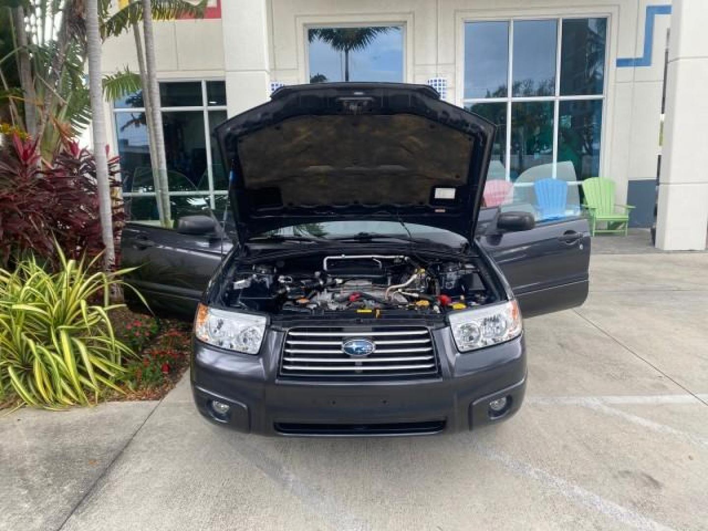 2008 Dark Gray Metallic /Graphite Gray Subaru Forester (Natl) X SW1 OWNER 39 SERVICES AWD (JF1SG63678H) with an 2.5L SOHC SMPI 16-Valve 4-Cyl Boxer Engine engine, Automatic transmission, located at 4701 North Dixie Hwy, Pompano Beach, FL, 33064, (954) 422-2889, 26.240938, -80.123474 - OUR WEBPAGE FLORIDACARS1.COM HAS OVER 100 PHOTOS AND FREE CARFAX LINK 2008 SUBARU FORESTER 2.5 X VIN: JF1SG63678H706067 J F 1 S G 6 3 6 7 8 H 7 0 6 0 6 7 4 DOOR WAGON/SPORT UTILITY 2.5L H4 F SOHC 16V GASOLINE 26 MPG ALL WHEEL DRIVE Highlighted Features ABS Brakes Automatic Transmission Power Locks R - Photo#16