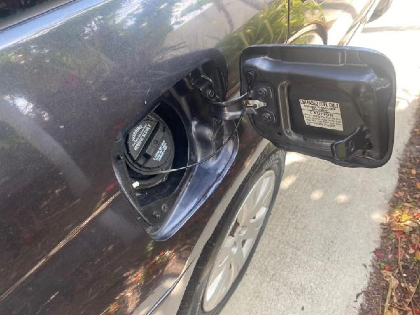 2008 Dark Gray Metallic /Graphite Gray Subaru Forester (Natl) X SW1 OWNER 39 SERVICES AWD (JF1SG63678H) with an 2.5L SOHC SMPI 16-Valve 4-Cyl Boxer Engine engine, Automatic transmission, located at 4701 North Dixie Hwy, Pompano Beach, FL, 33064, (954) 422-2889, 26.240938, -80.123474 - OUR WEBPAGE FLORIDACARS1.COM HAS OVER 100 PHOTOS AND FREE CARFAX LINK 2008 SUBARU FORESTER 2.5 X VIN: JF1SG63678H706067 J F 1 S G 6 3 6 7 8 H 7 0 6 0 6 7 4 DOOR WAGON/SPORT UTILITY 2.5L H4 F SOHC 16V GASOLINE 26 MPG ALL WHEEL DRIVE Highlighted Features ABS Brakes Automatic Transmission Power Locks R - Photo#76