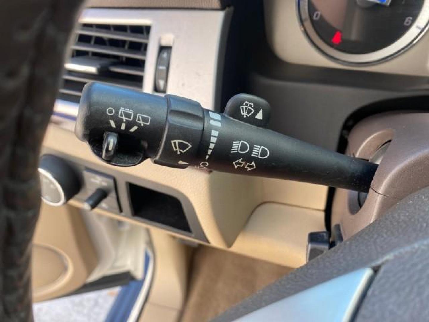 2010 White Diamond Tricoat /Cashmere/Cocoa Cadillac Escalade Premium AWD LOW MILES 63,265 FL (1GYUKCEF6AR) with an 6.2L Vortec 1000 V8 SFI E85 Engine engine, Automatic transmission, located at 4701 North Dixie Hwy, Pompano Beach, FL, 33064, (954) 422-2889, 26.240938, -80.123474 - OUR WEBPAGE FLORIDACARS1.COM HAS OVER 100 PHOTOS AND FREE CARFAX LINK 2010 CADILLAC ESCALADE PREMIUM $ 76,540 new ! VIN: 1GYUKCEF6AR287507 1 G Y U K C E F 6 A R 2 8 7 5 0 7 4 DOOR WAGON/SPORT UTILITY 6.2L V8 F OHV 16V FLEX FUEL ALL WHEEL DRIVE Top Features 20 Inch Plus Wheels Power Hatch/Deck Lid A/ - Photo#33