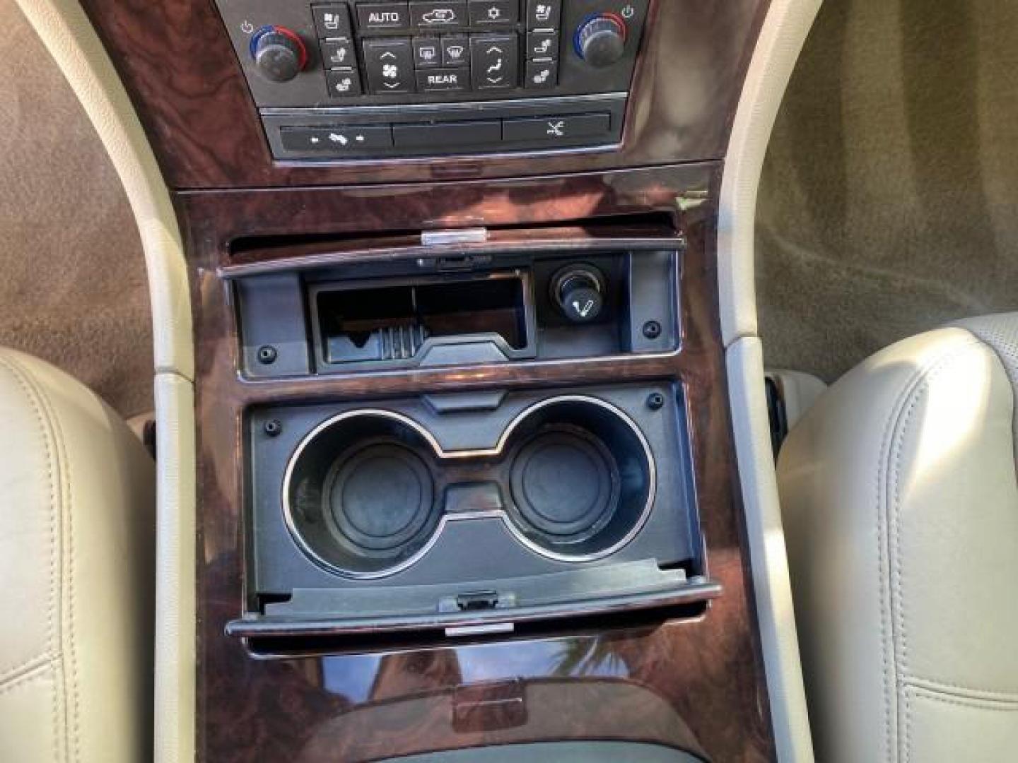 2010 White Diamond Tricoat /Cashmere/Cocoa Cadillac Escalade Premium AWD LOW MILES 63,265 FL (1GYUKCEF6AR) with an 6.2L Vortec 1000 V8 SFI E85 Engine engine, Automatic transmission, located at 4701 North Dixie Hwy, Pompano Beach, FL, 33064, (954) 422-2889, 26.240938, -80.123474 - OUR WEBPAGE FLORIDACARS1.COM HAS OVER 100 PHOTOS AND FREE CARFAX LINK 2010 CADILLAC ESCALADE PREMIUM $ 76,540 new ! VIN: 1GYUKCEF6AR287507 1 G Y U K C E F 6 A R 2 8 7 5 0 7 4 DOOR WAGON/SPORT UTILITY 6.2L V8 F OHV 16V FLEX FUEL ALL WHEEL DRIVE Top Features 20 Inch Plus Wheels Power Hatch/Deck Lid A/ - Photo#46